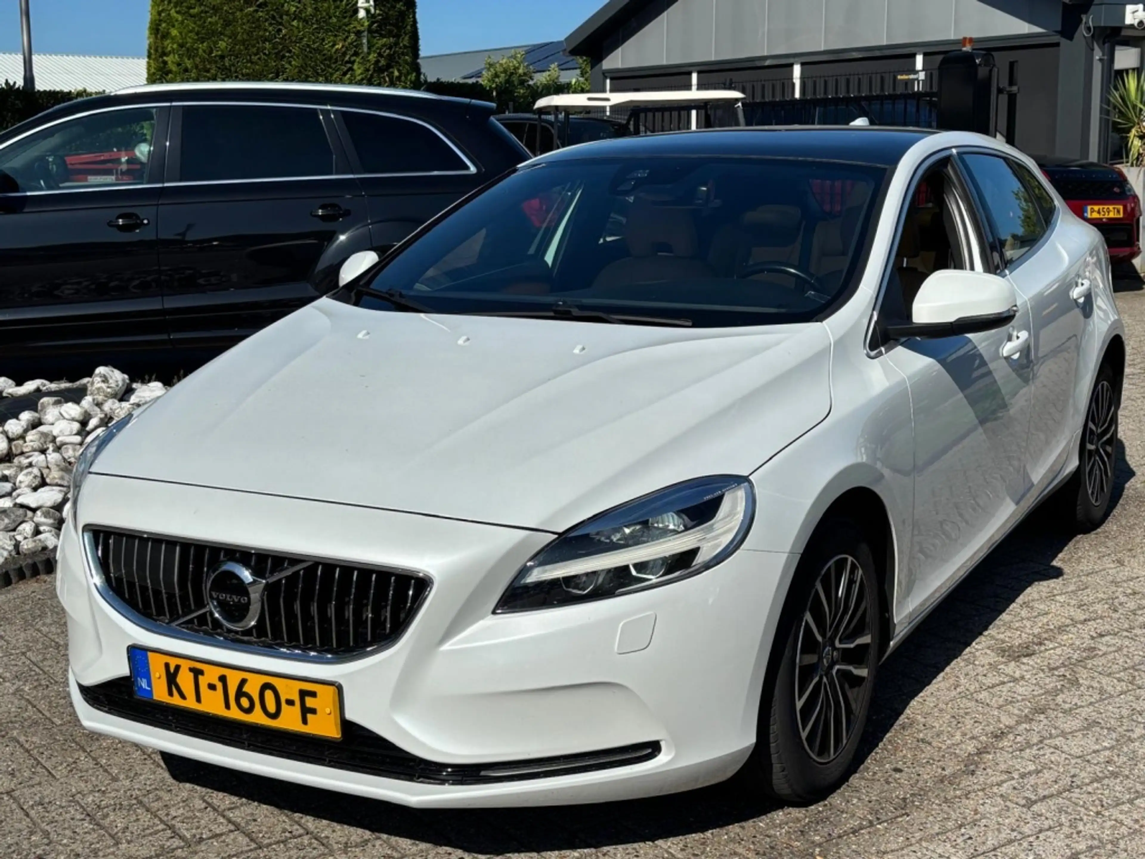 Volvo V40 2.0 D2 Nordic+ Dealerauto Leer Pano Trekhaak