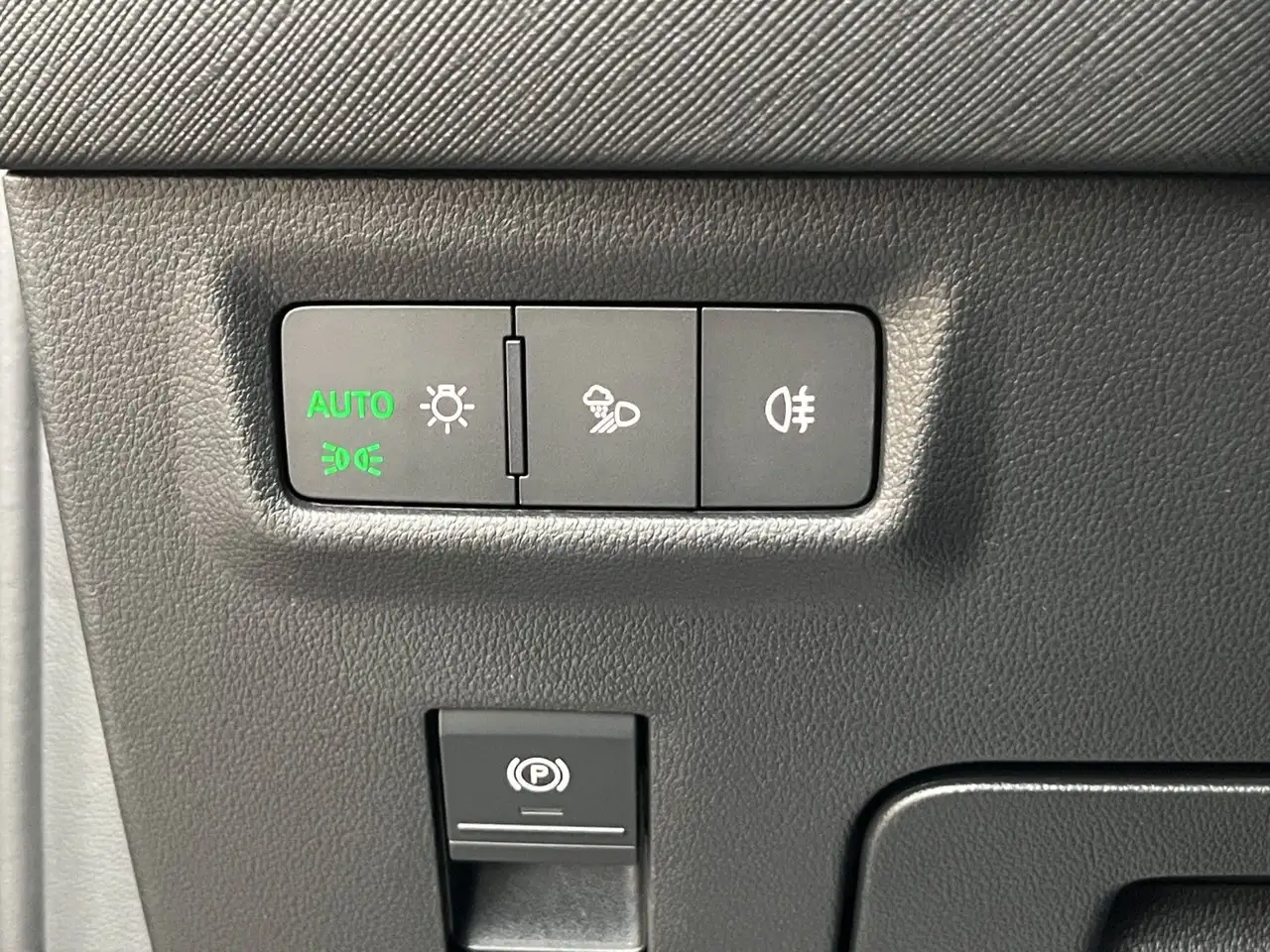 Skoda Kodiaq 1.5 TSI*7-Sitzer*DSG*ViCo*SHZ*LED*AHK**, миниатюра 28