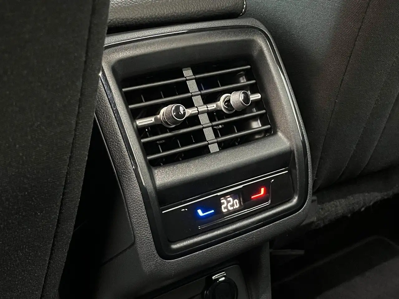 Skoda Kodiaq 1.5 TSI*7-Sitzer*DSG*ViCo*SHZ*LED*AHK**, миниатюра 18