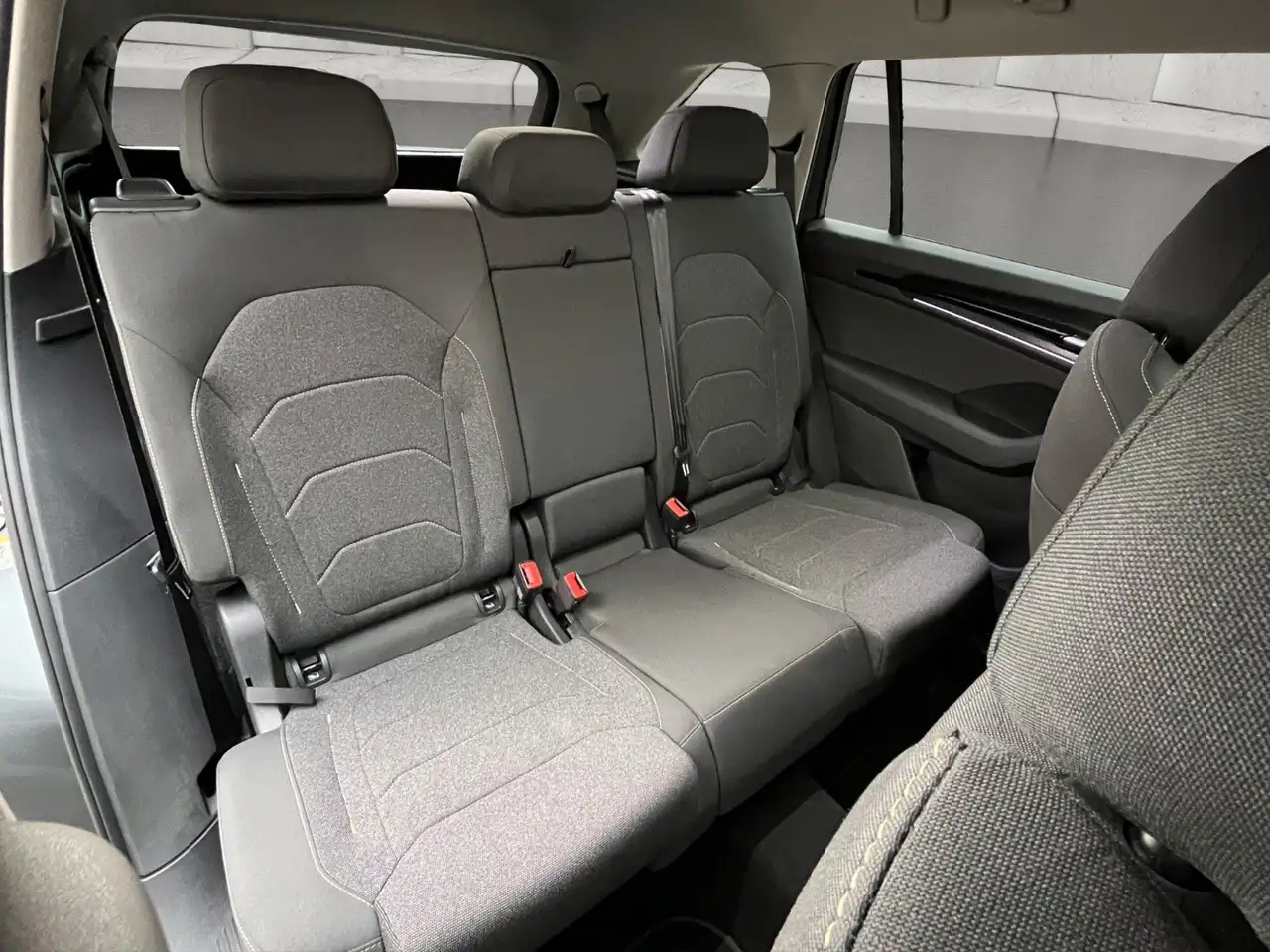 Skoda Kodiaq 1.5 TSI*7-Sitzer*DSG*ViCo*SHZ*LED*AHK**, миниатюра 17