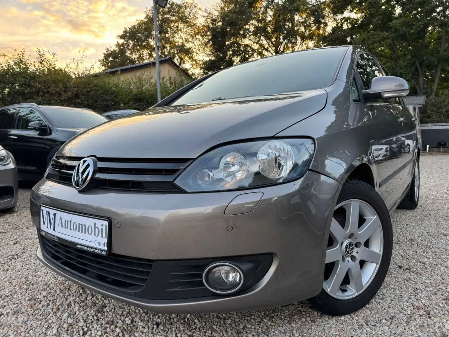 Volkswagen Golf Plus VI Match Automatik*Klimaauto*Bluetooth Brun - 1