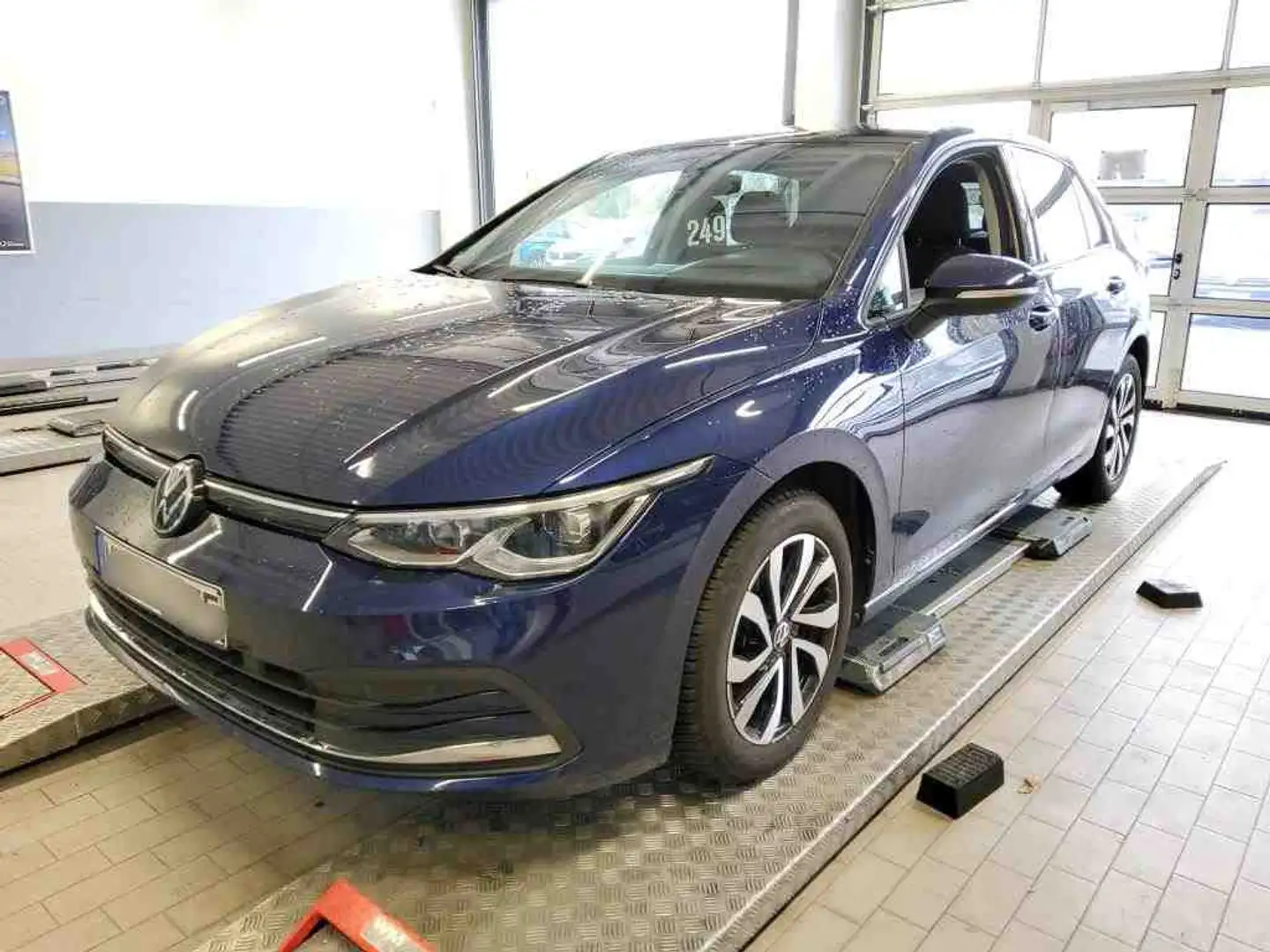 Volkswagen Golf VIII 1.5 TSI Active Blu/Azzurro - 1