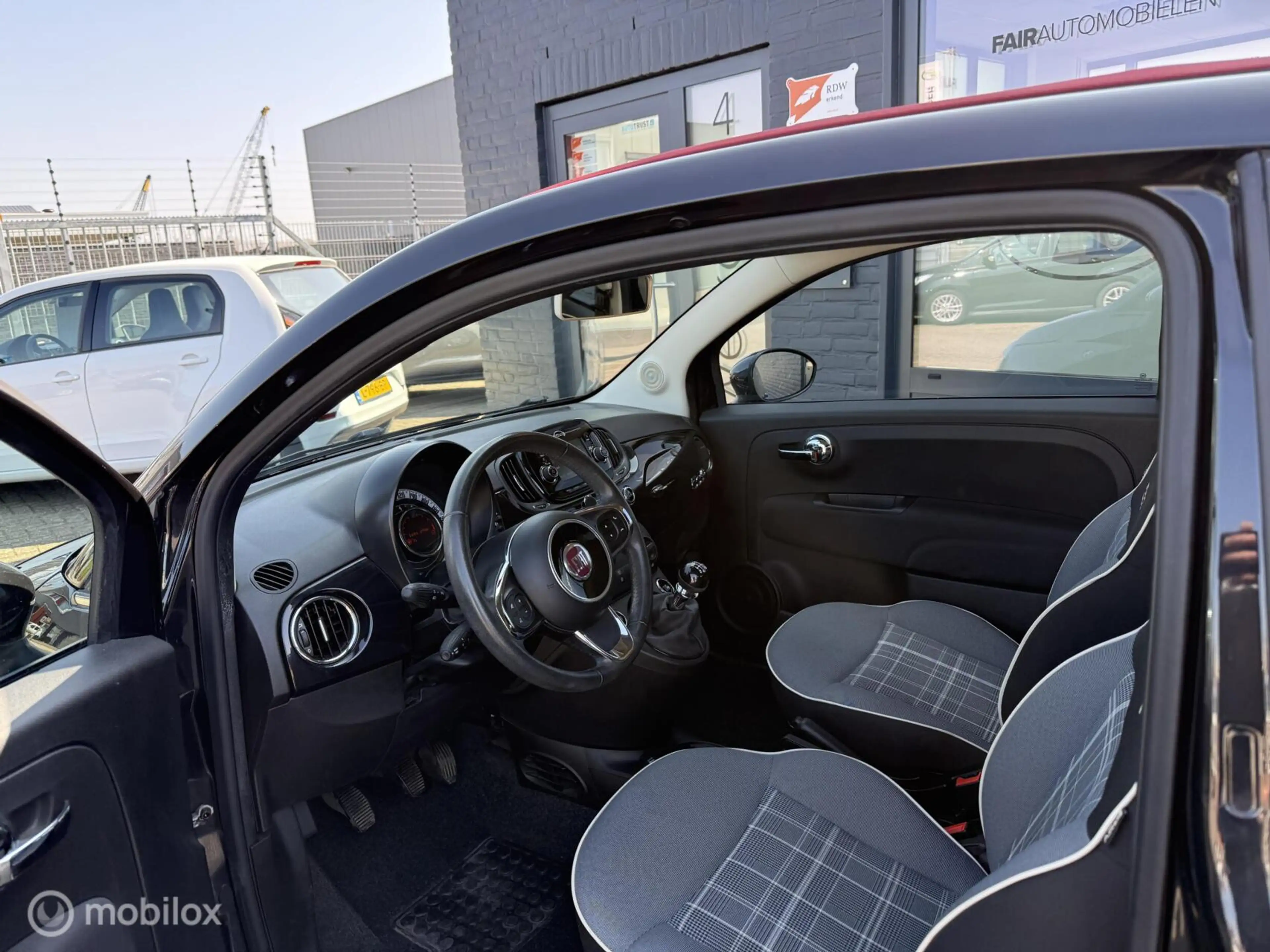 Fiat 500 1.2 Lounge — photo 4