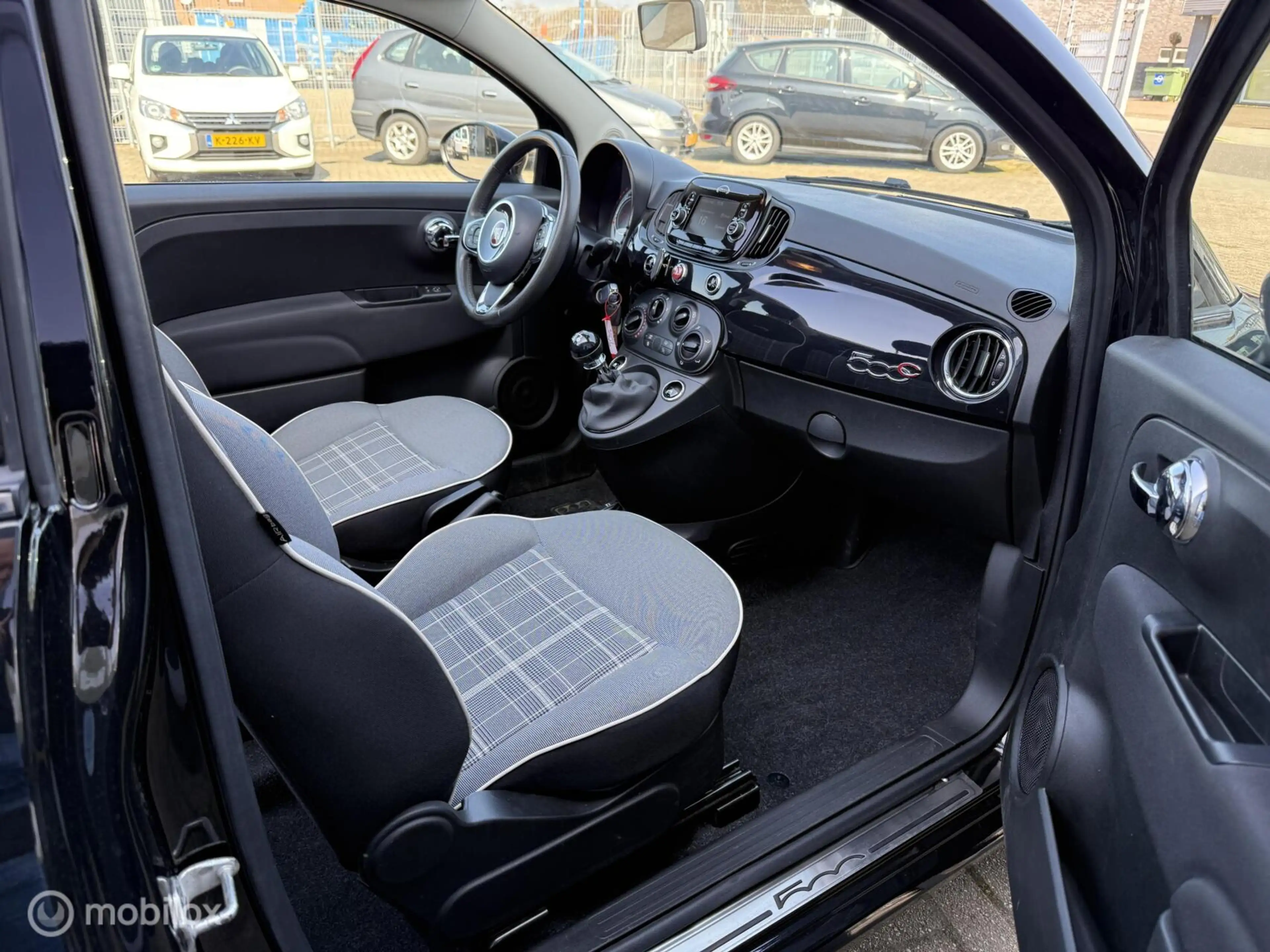 Fiat 500 1.2 Lounge — photo 10