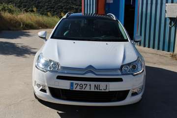 Tourer 2.2HDI Exclusive Aut.
