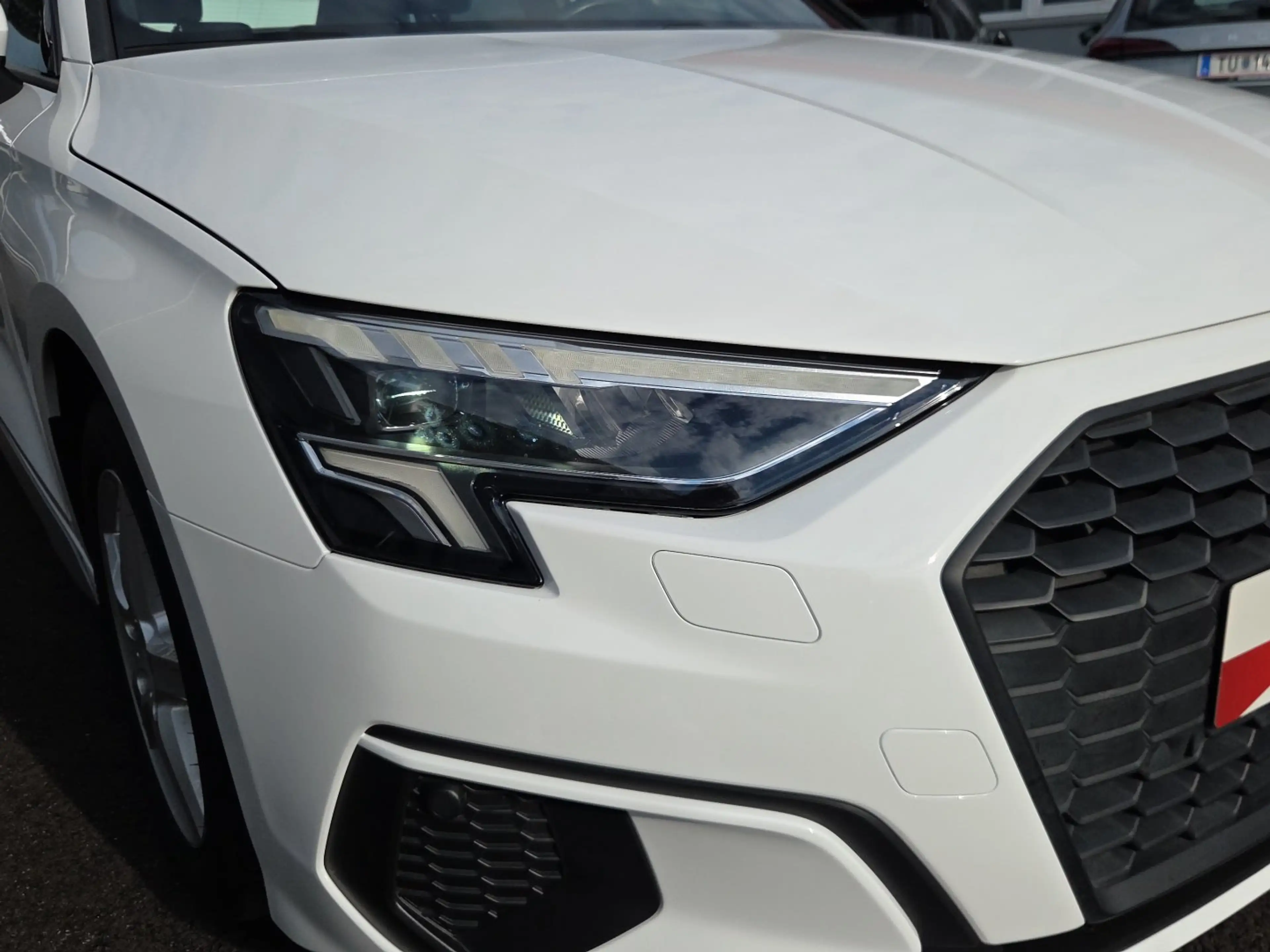Audi A3 30 TFSI intense — photo 7