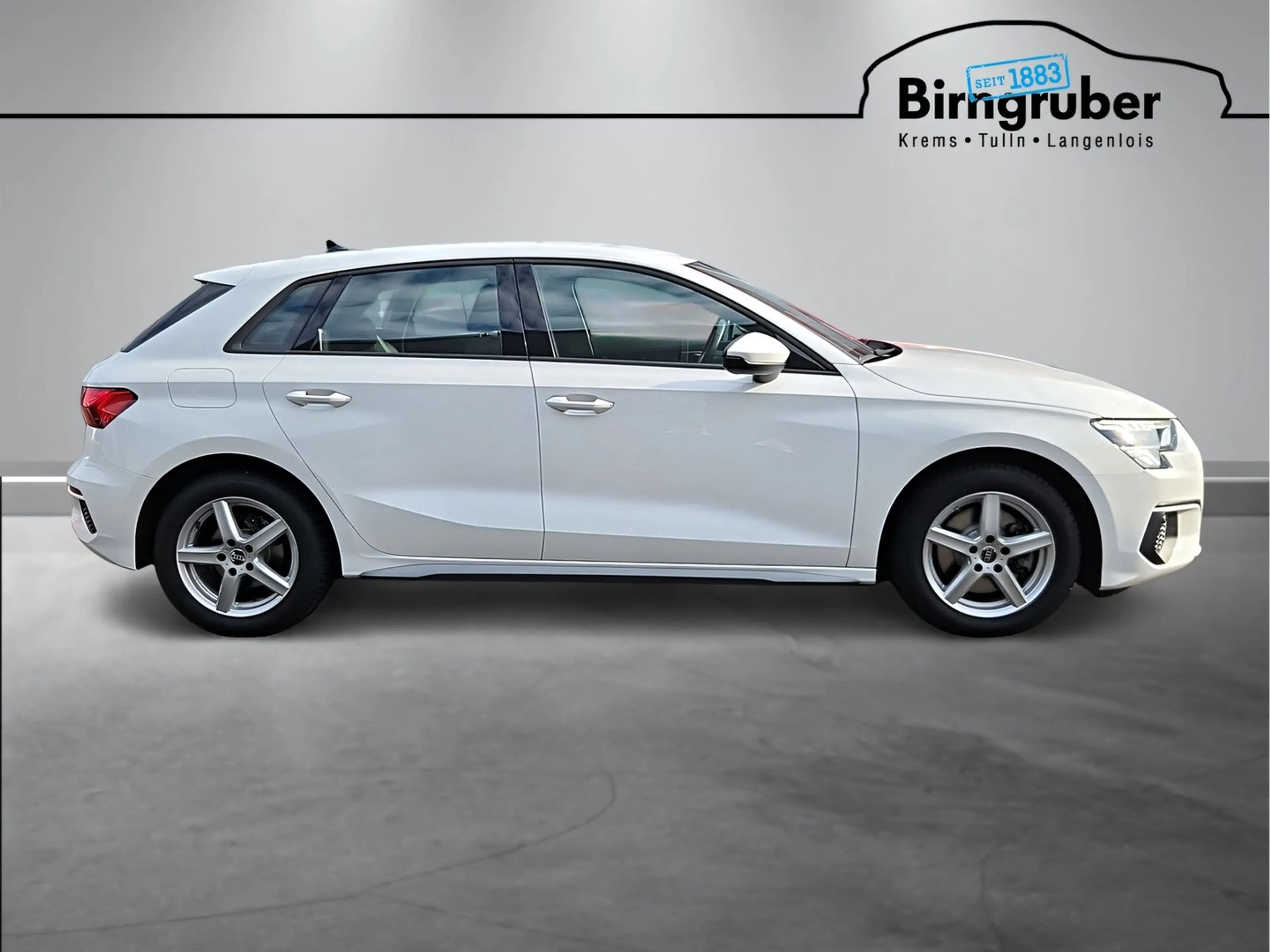 Audi A3 30 TFSI intense — photo 3
