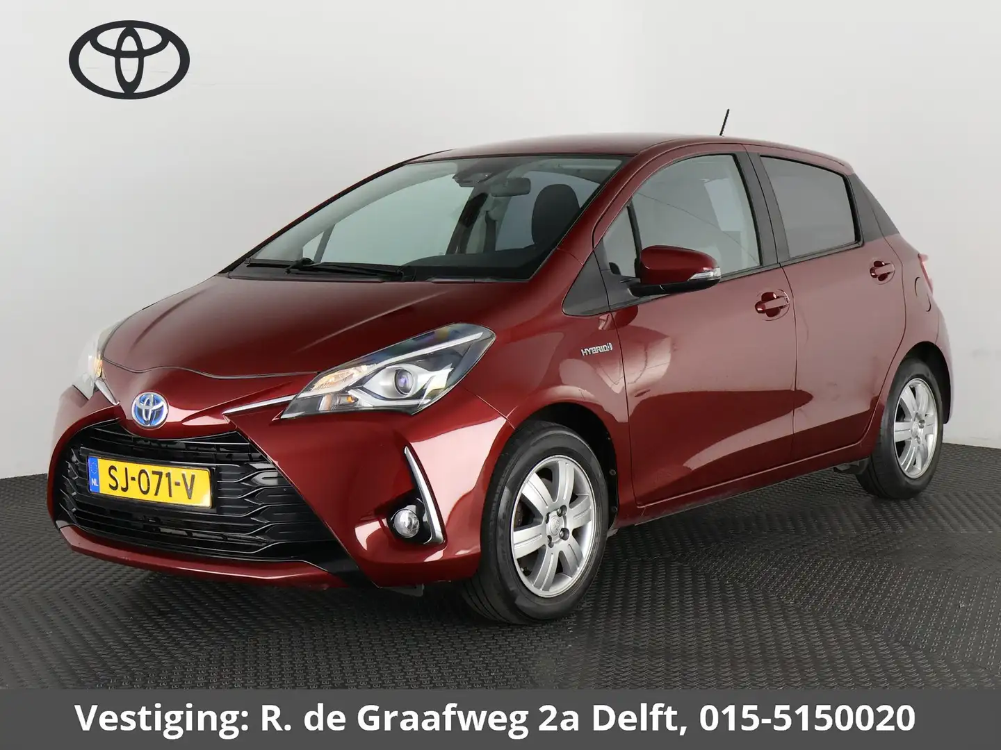 Toyota Yaris 1.5 Hybrid Design Red | Stoelverwarming | Privacy Rood - 1