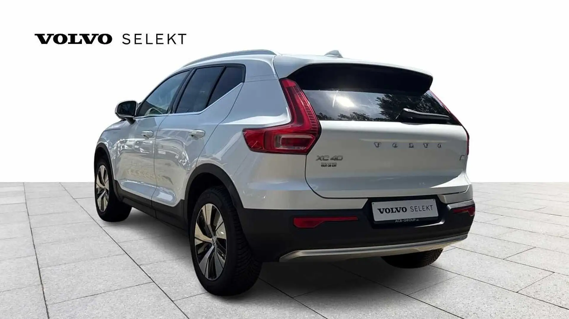 Volvo XC40 Recharge Plus Bright, T4 plug-in hybrid, Bianco - 2