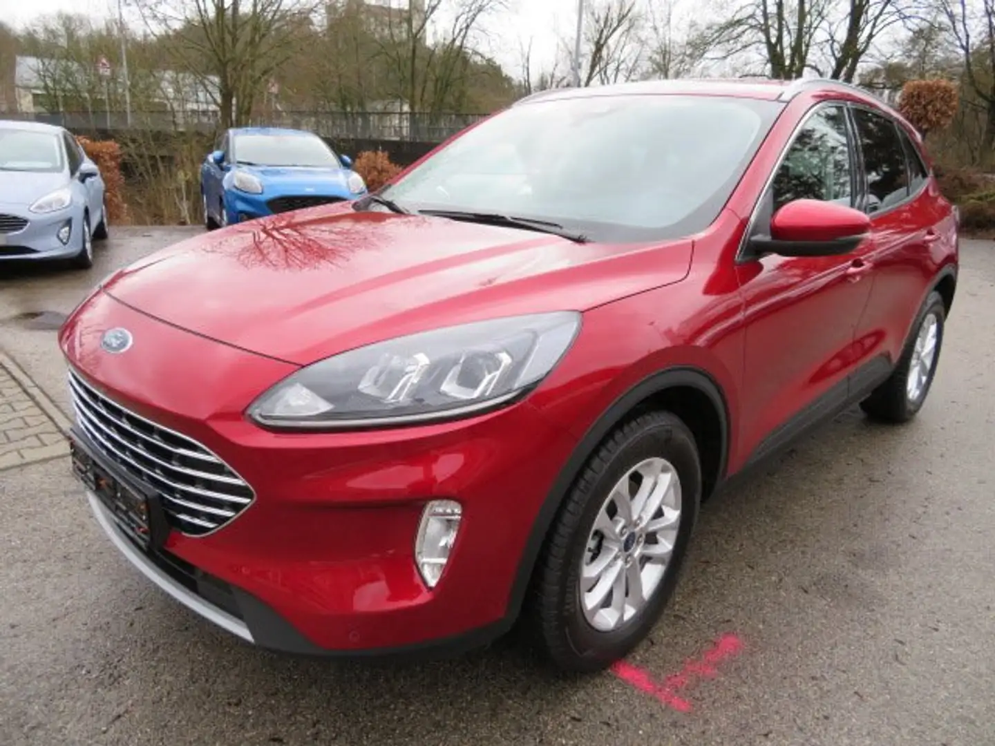 Ford Kuga Titanium Rot - 1