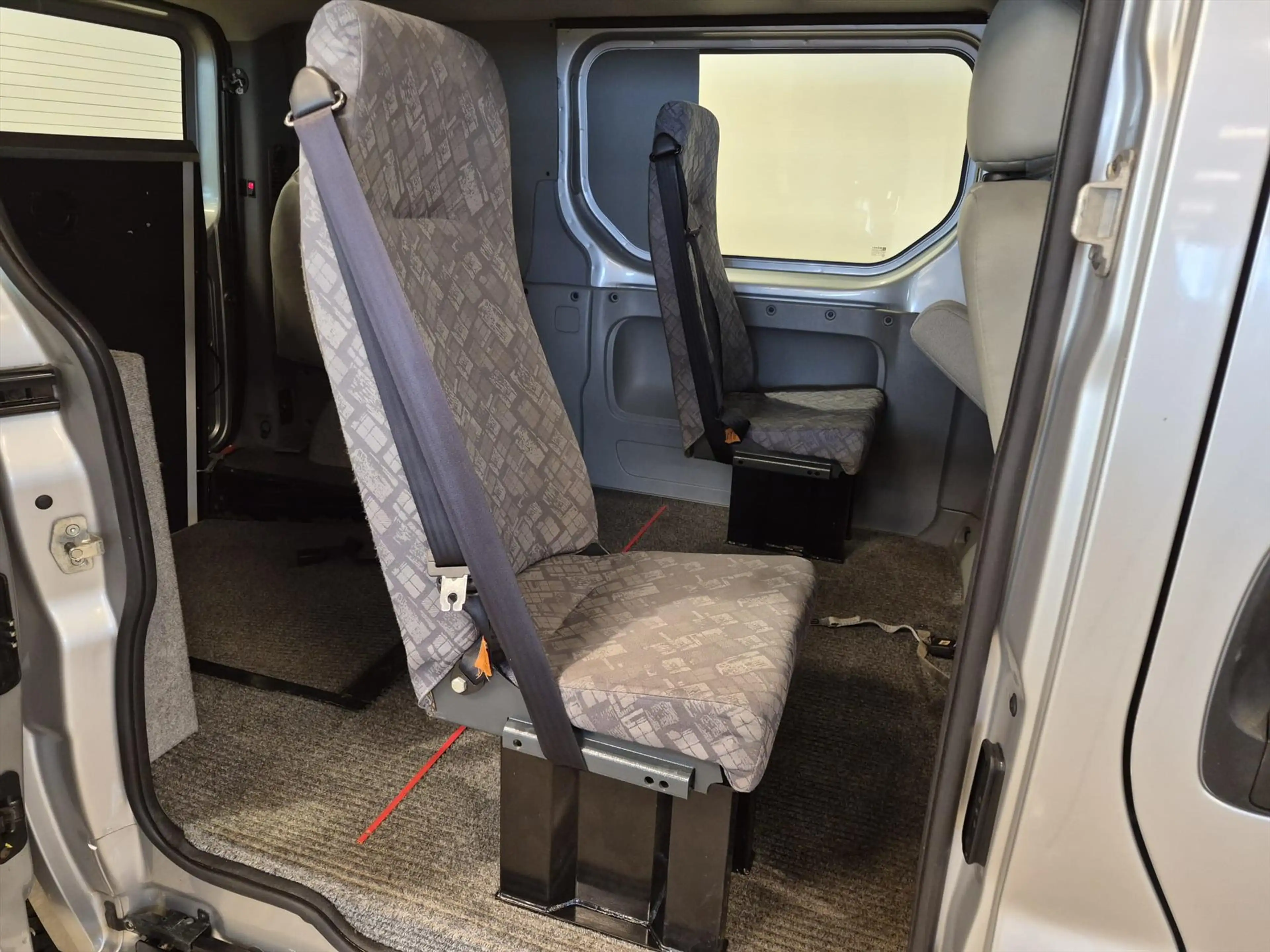 Opel Vivaro L1H1 Rolstoelbus - LAGE KM-STAND — photo 8