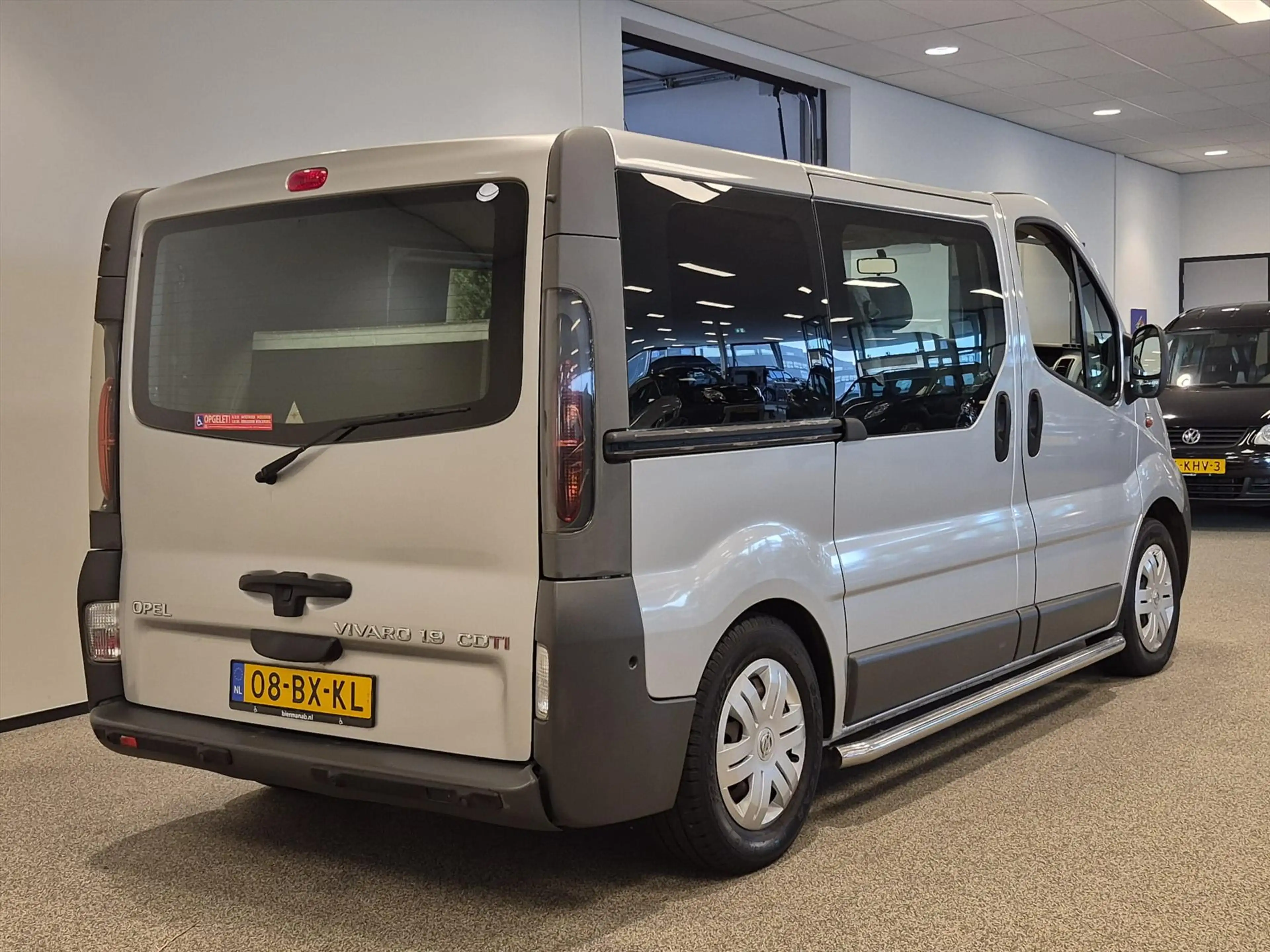 Opel Vivaro L1H1 Rolstoelbus - LAGE KM-STAND — photo 5