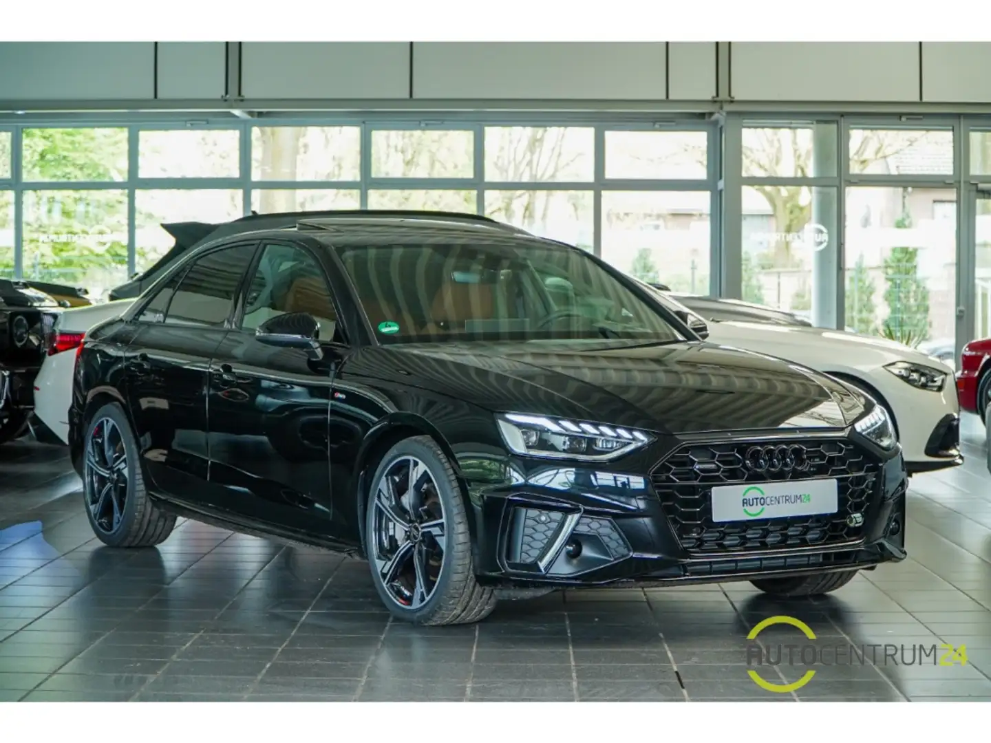 Audi A4 45 TFSI S-Line B&O Massage HUD Memory Matrix Black - 1