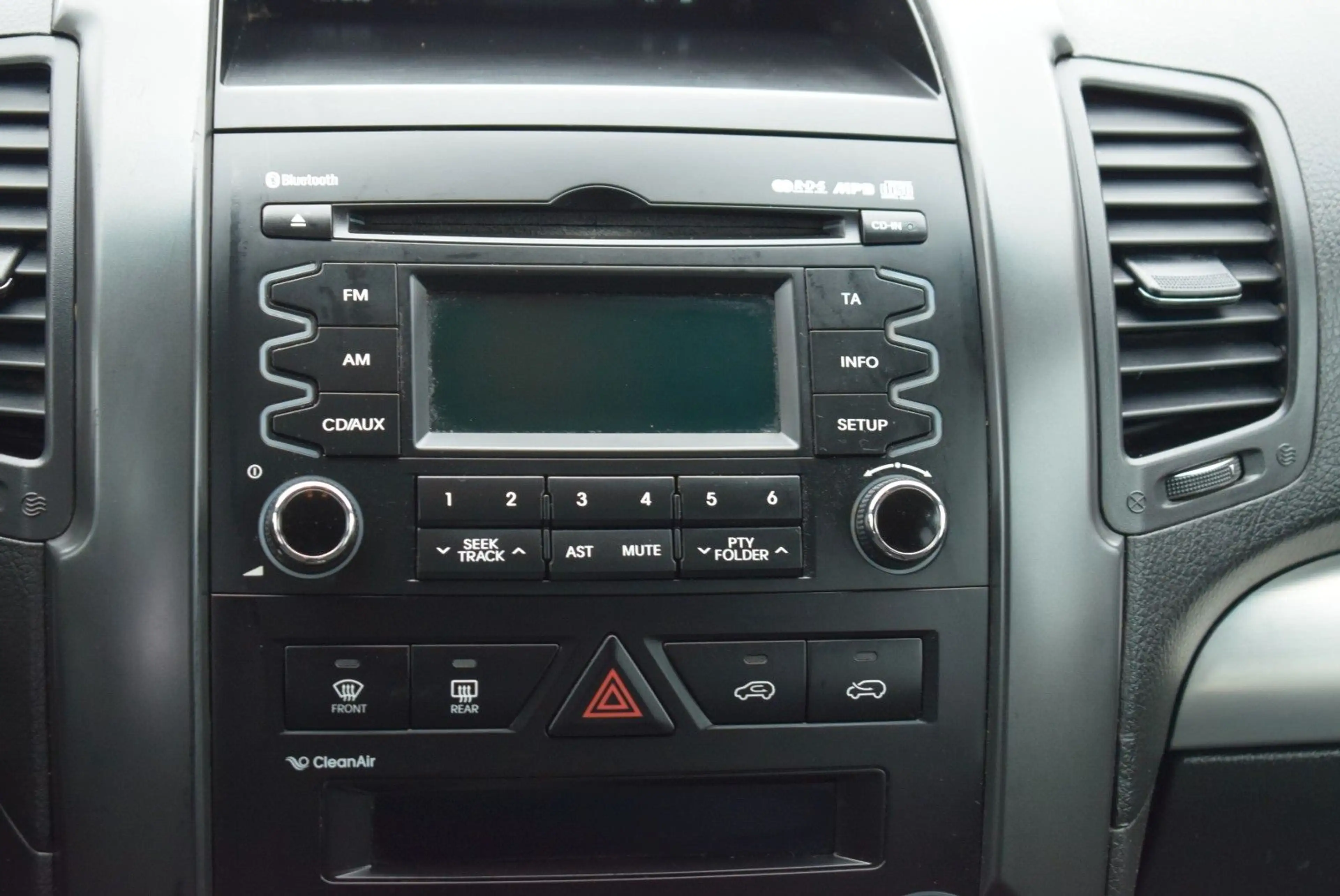 Kia Sorento Spirit 4WD — photo 15