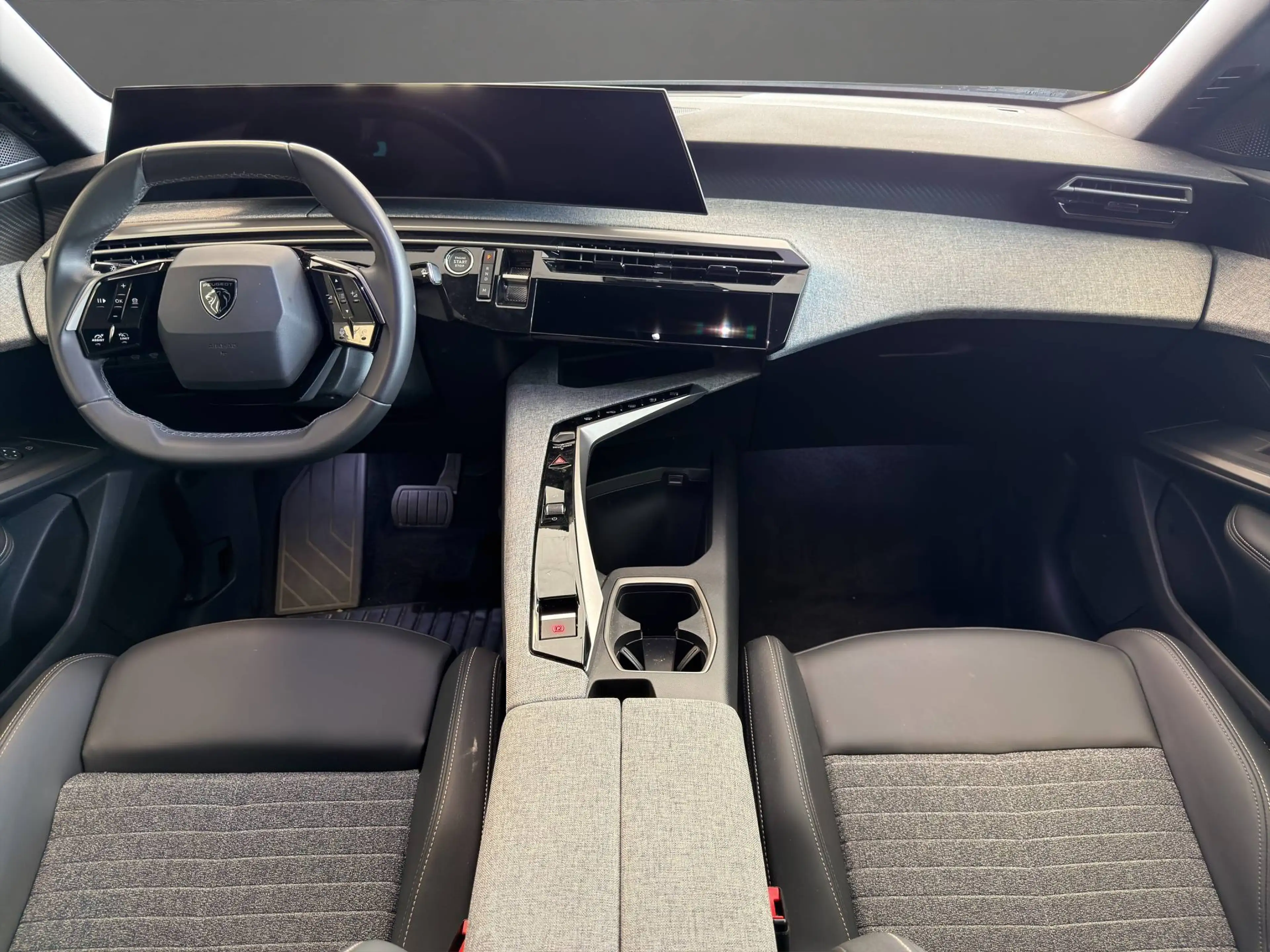 Peugeot 3008 Allure 1.2 145 e-DSC6 Mild-Hybrid LED/DAB/SHZ/PDC/RFK/NAVI — photo 8