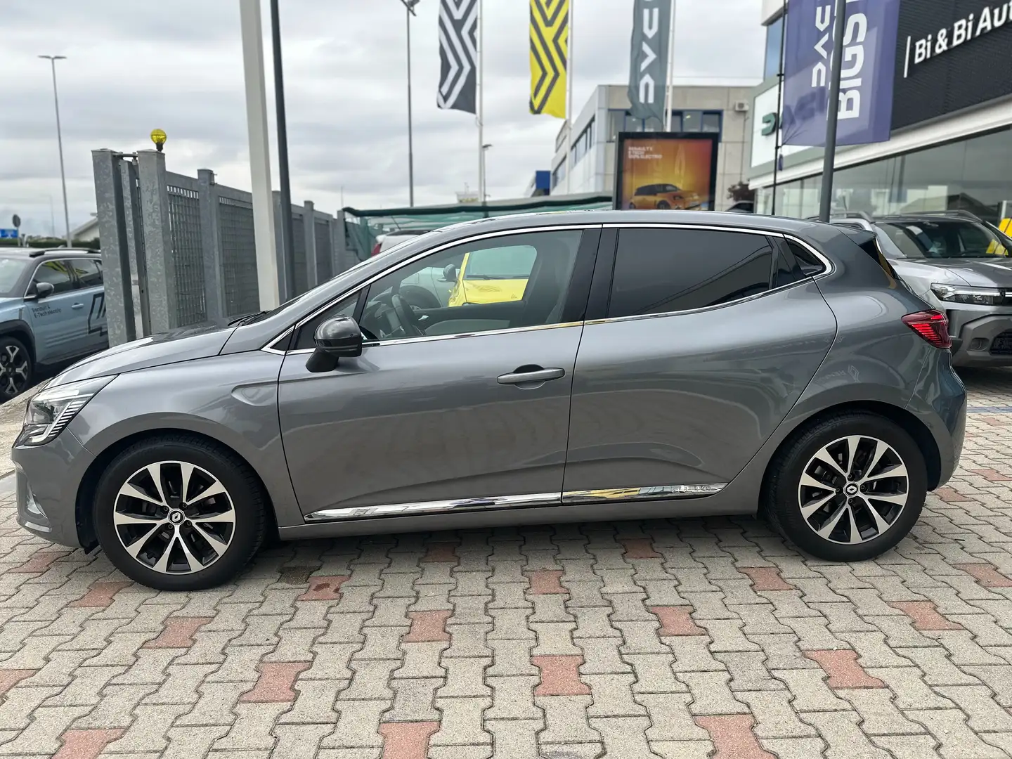 Renault Clio Clio V 1.0 tce Intens Gpl 100cv Gris - 2