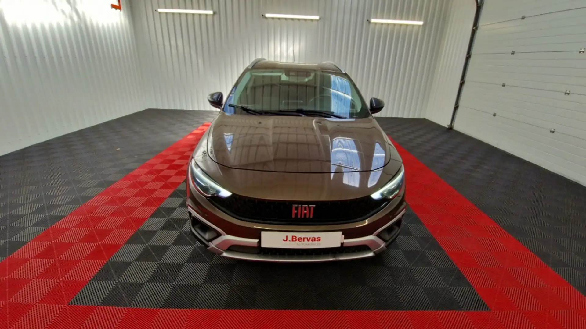 Fiat Tipo 1.6 MultiJet 130ch S/S Cross Plus - 2