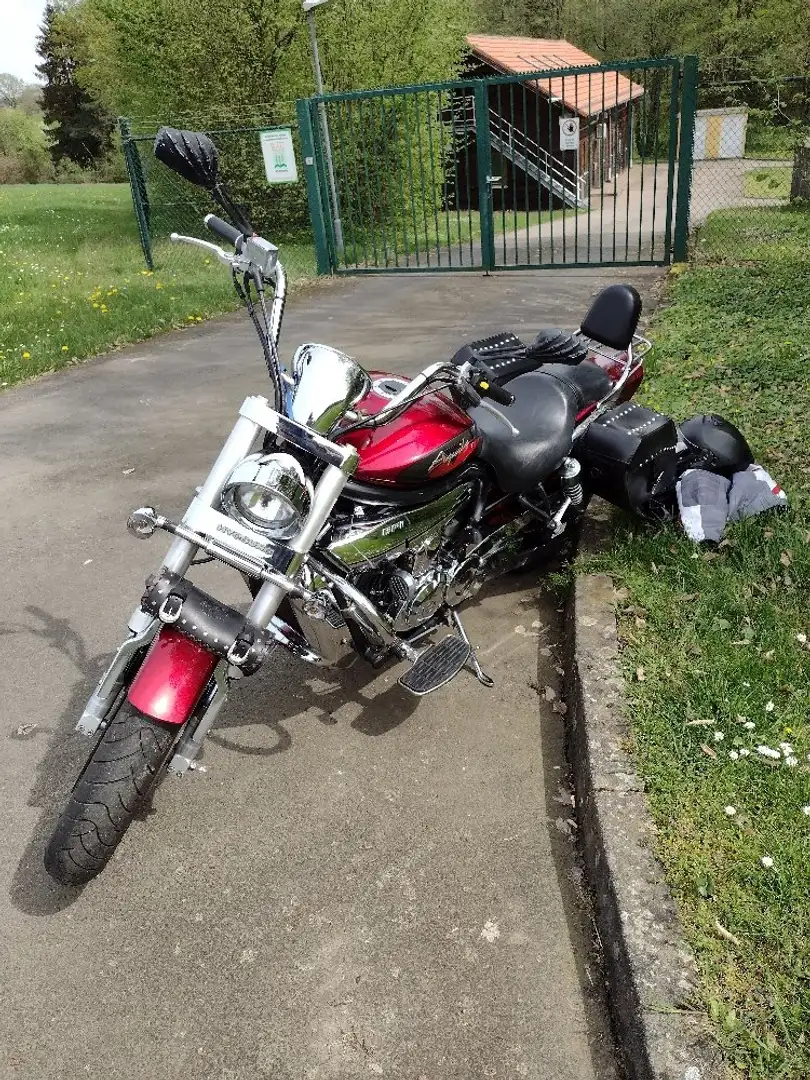 Hyosung Aquila 650 Rot - 2