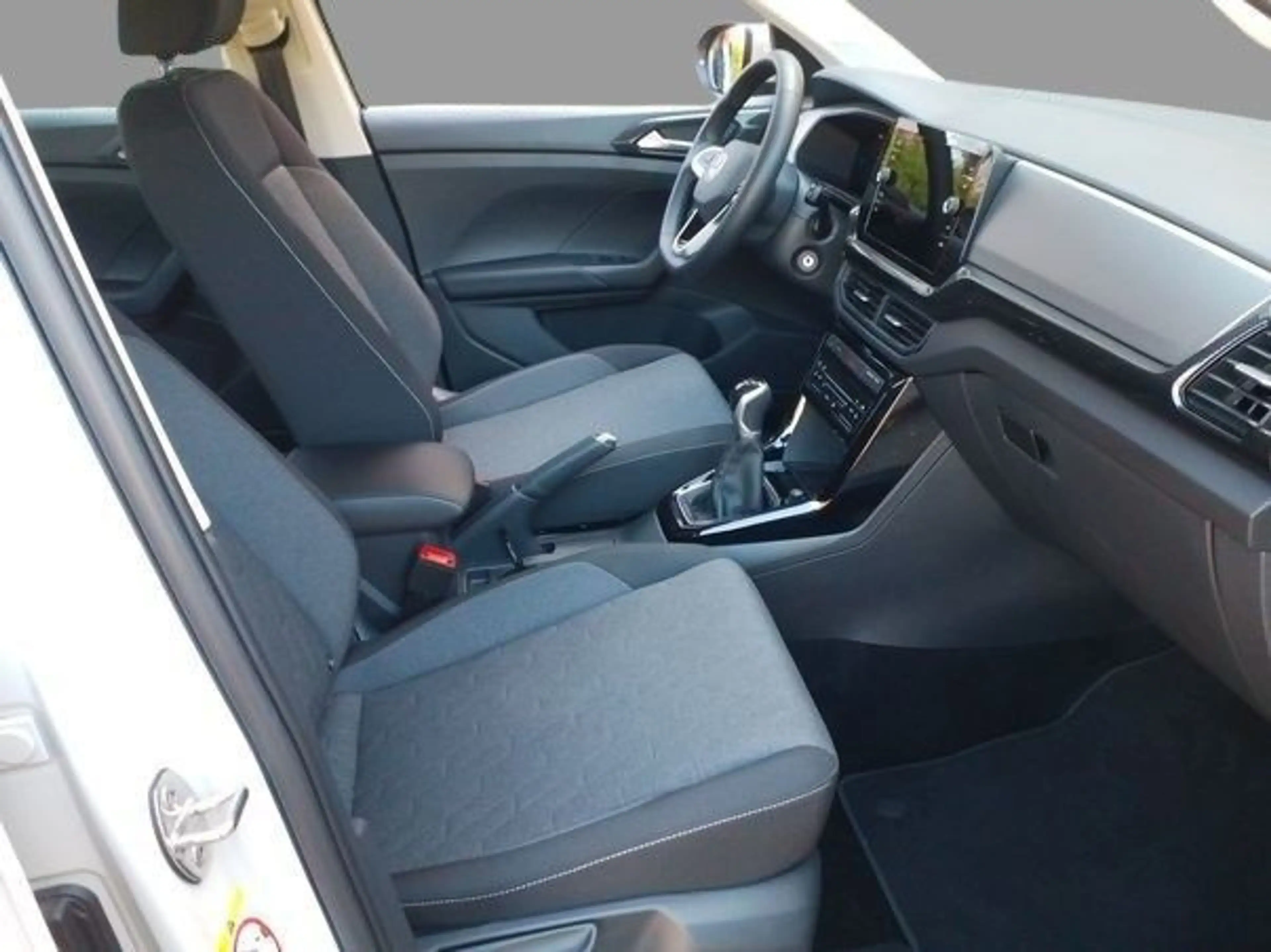Volkswagen T-Cross 1.0 TSI Life — photo 7