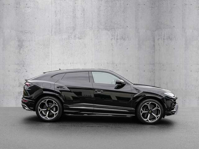 Lamborghini Urus Nero Ade, Style Package, Bang & Olufsen