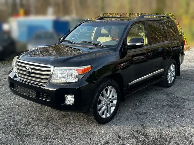 Toyota Land Cruiser 4.5 V8-D-4D Executive*7-SITZER*