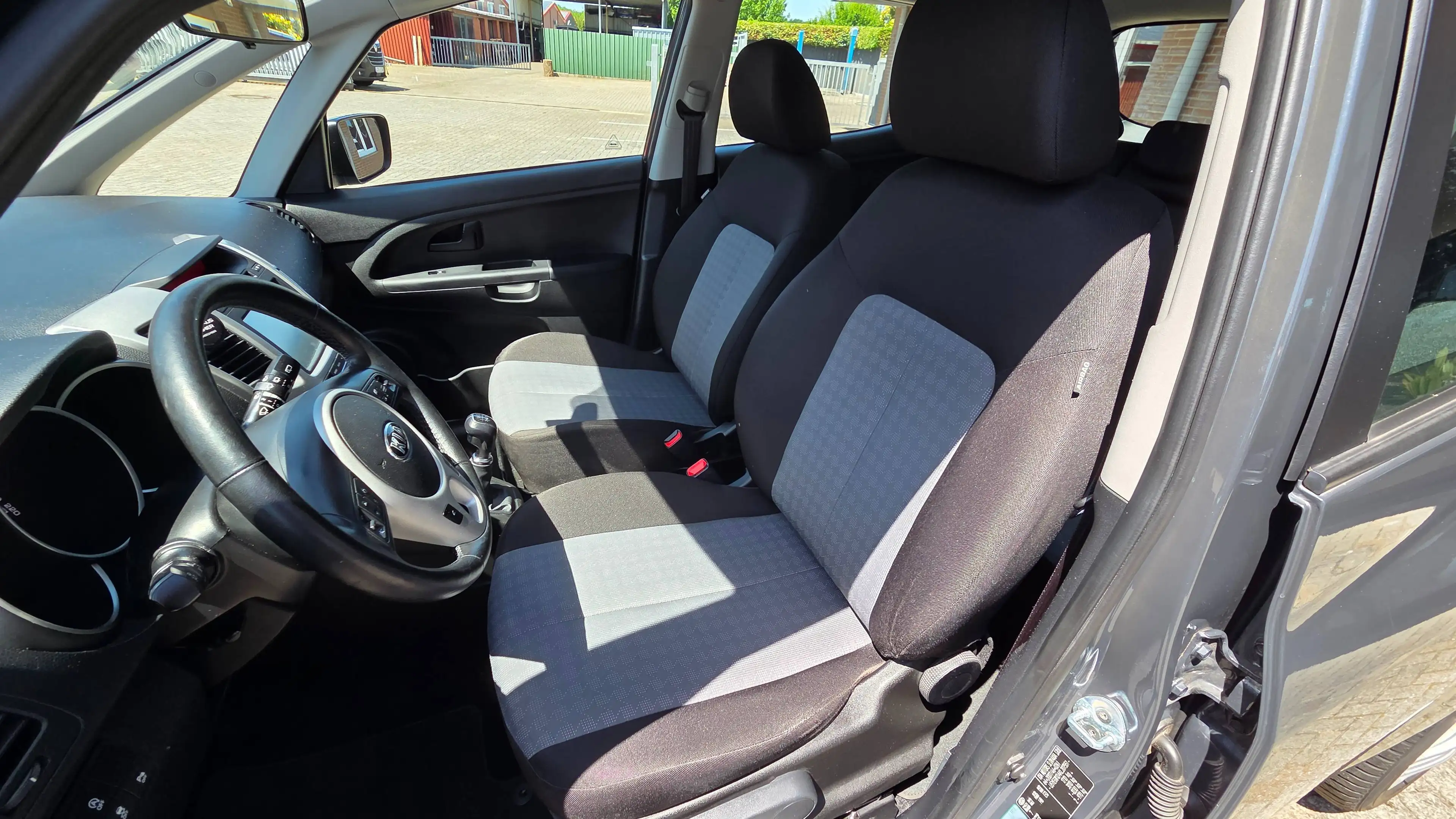 Kia Venga Spirit — photo 9