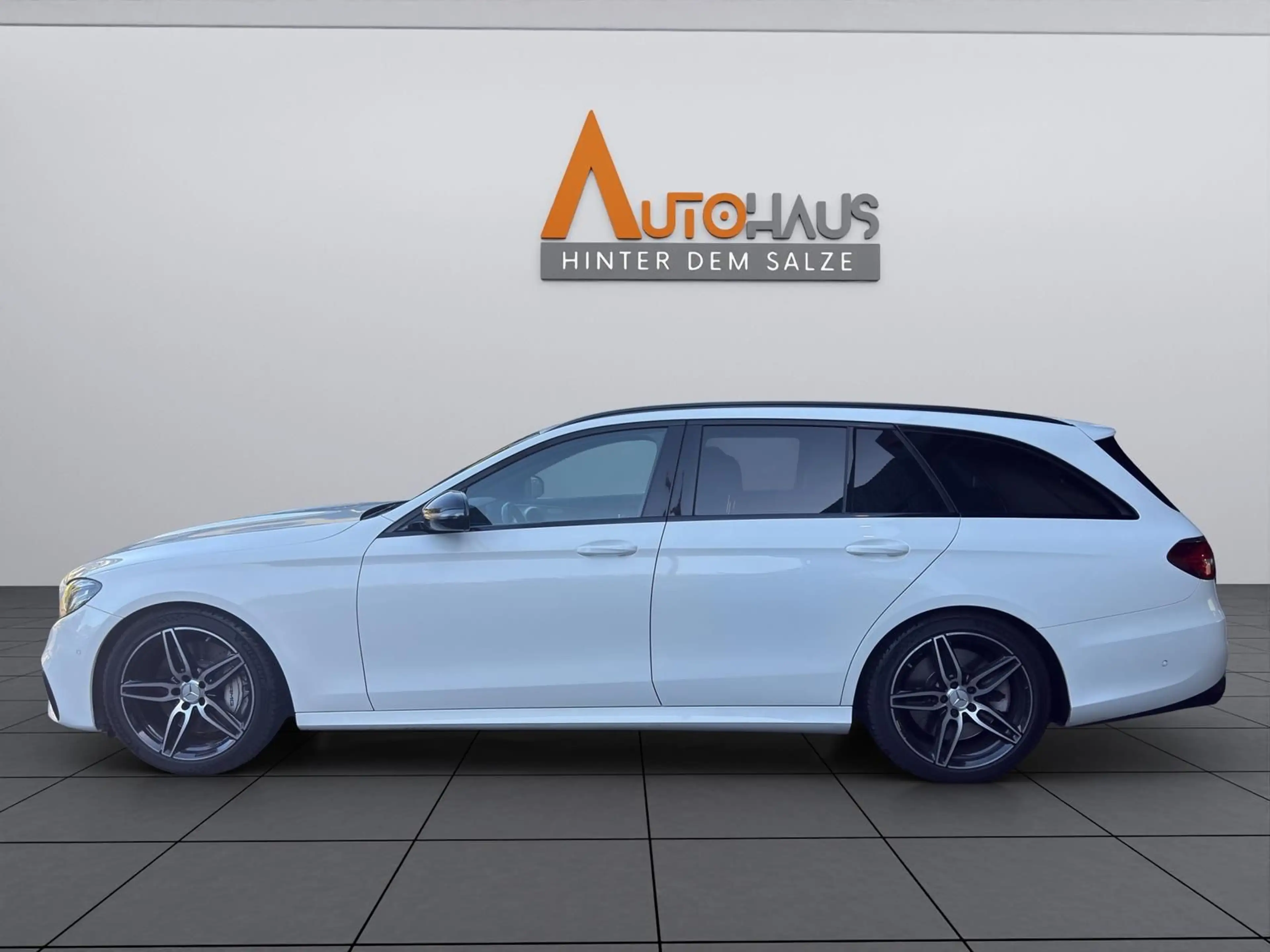Mercedes-Benz E 53 AMG 4 Matic|KAM|CARPLAY|AHK — photo 3