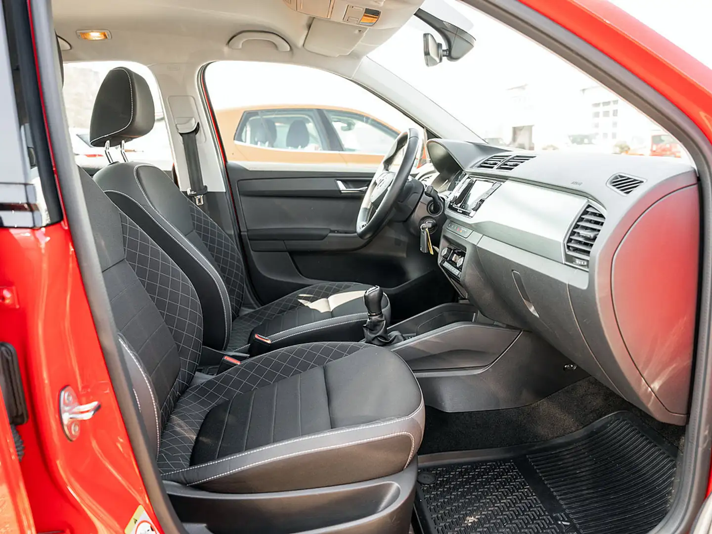 Skoda Fabia 1.0 Ambition "Aktionsfahrzeug" KLIMA KA Rot - 2