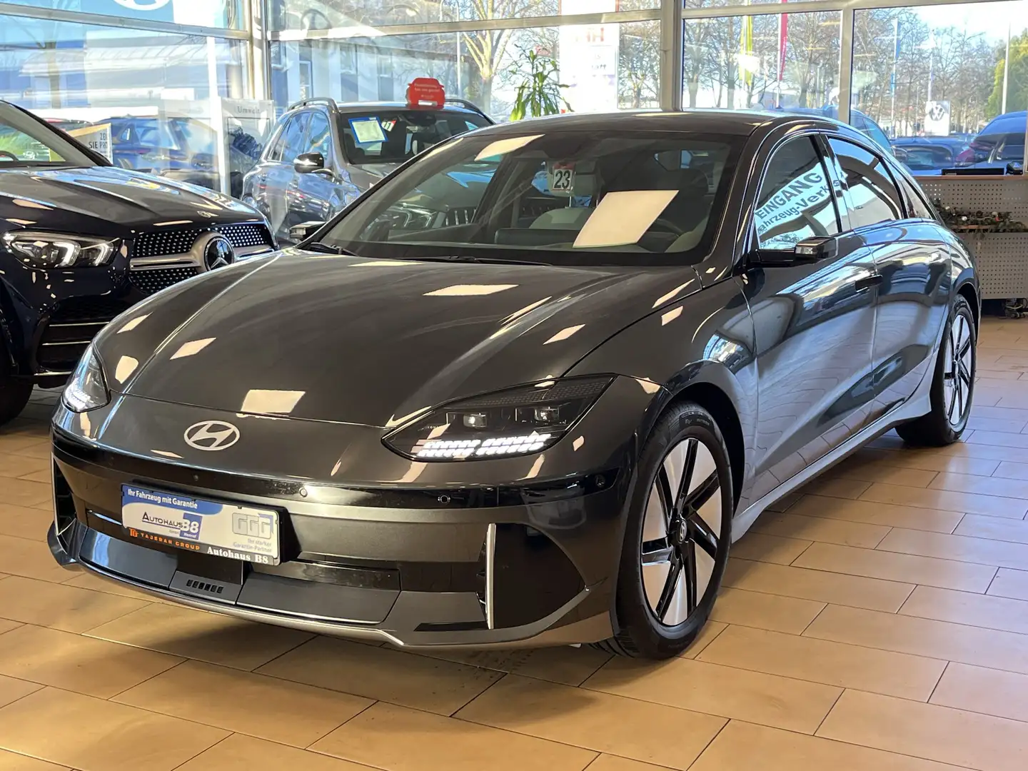 Hyundai IONIQ 6 Uniq*S-Dach*HUD*Bose*SHZ+BLÜ*360cam*WMP Grau - 1