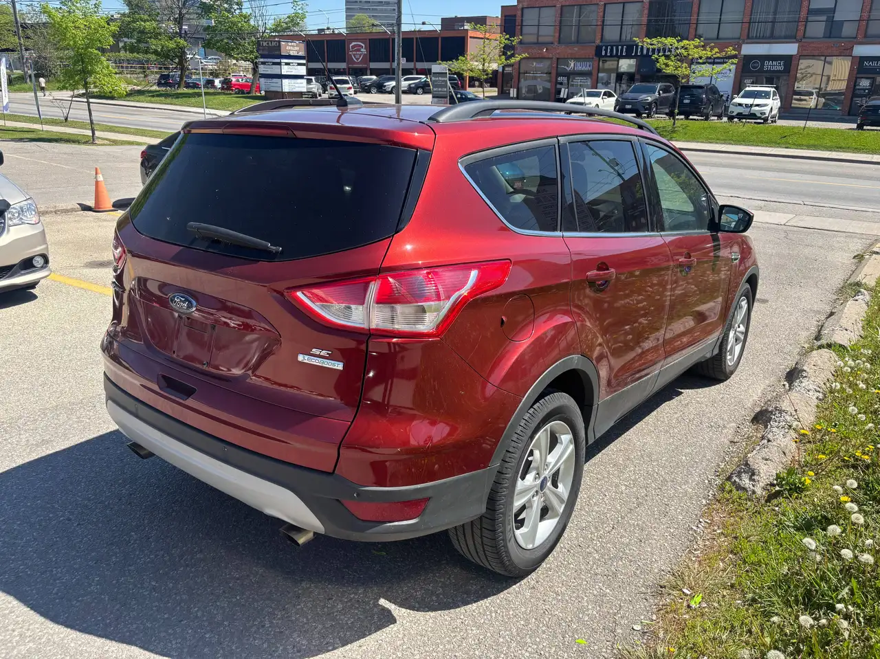 Ford Escape снимка Ford Escape