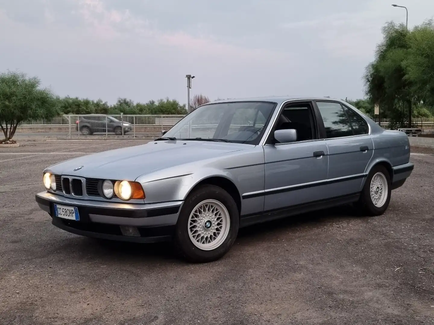 BMW 525 525i M50 c/abs auto cat. Mavi - 1