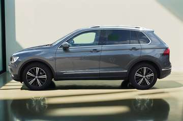 2.0Tdi Highline Navi/Kam/Pdc/ACCTemp/LED