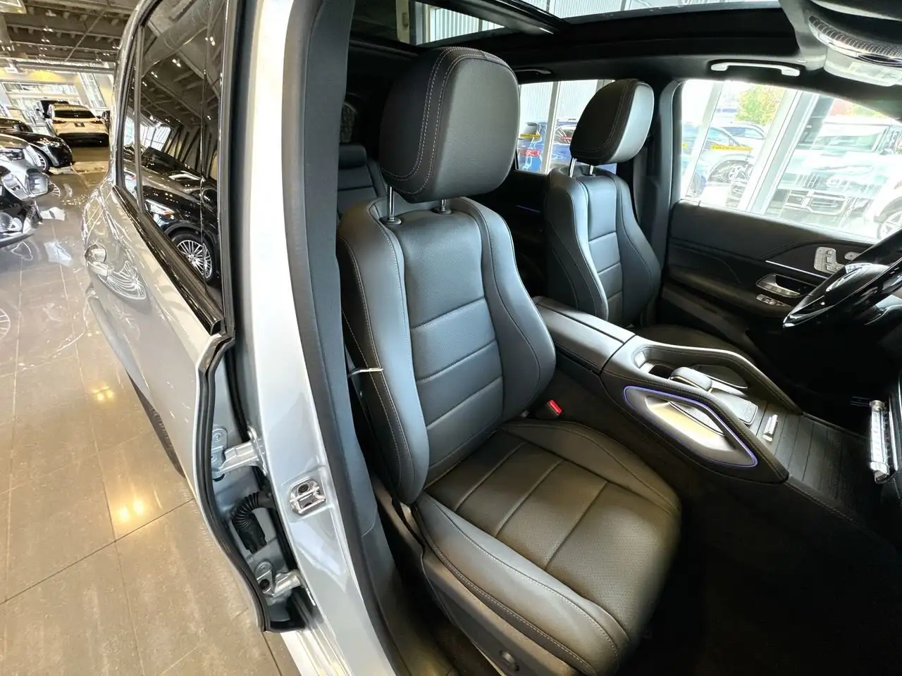Mercedes-Benz GLE снимка Mercedes-Benz GLE