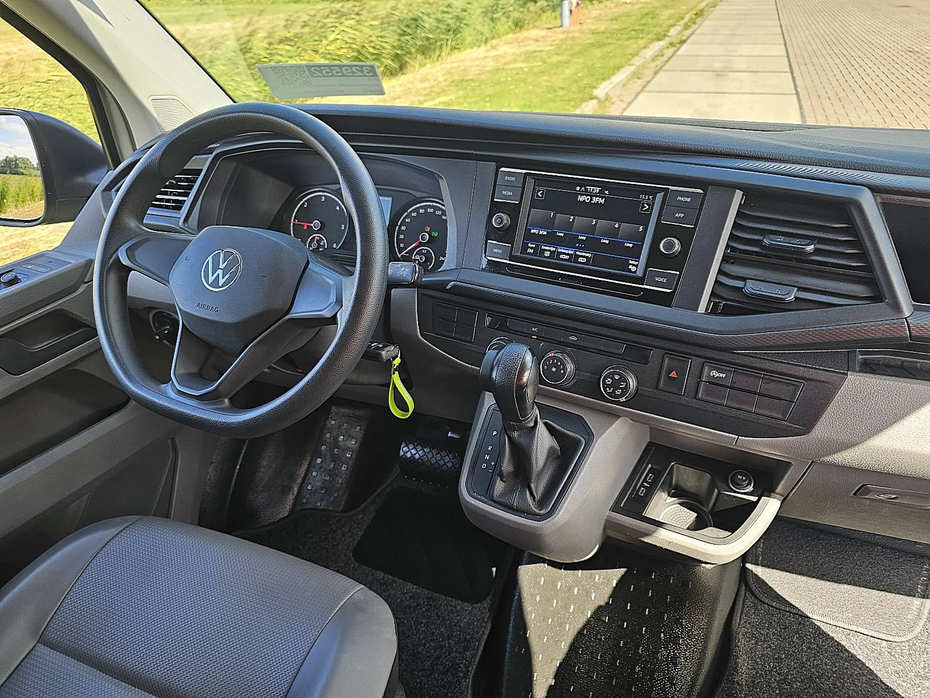 Volkswagen Transporter 2.0 TDI T6.1 150Pk L2H1 Autm — photo 8
