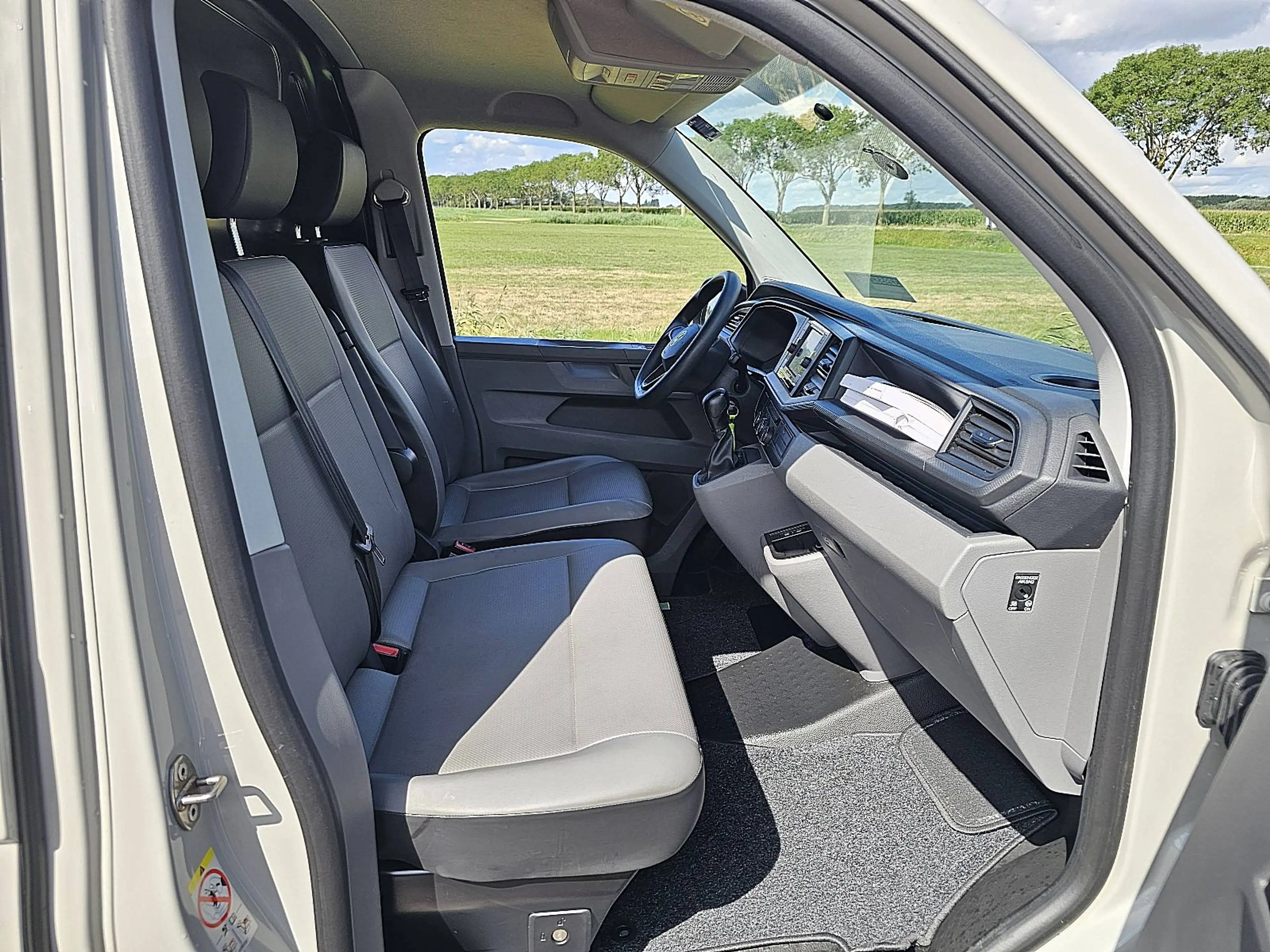 Volkswagen Transporter 2.0 TDI T6.1 150Pk L2H1 Autm — photo 7