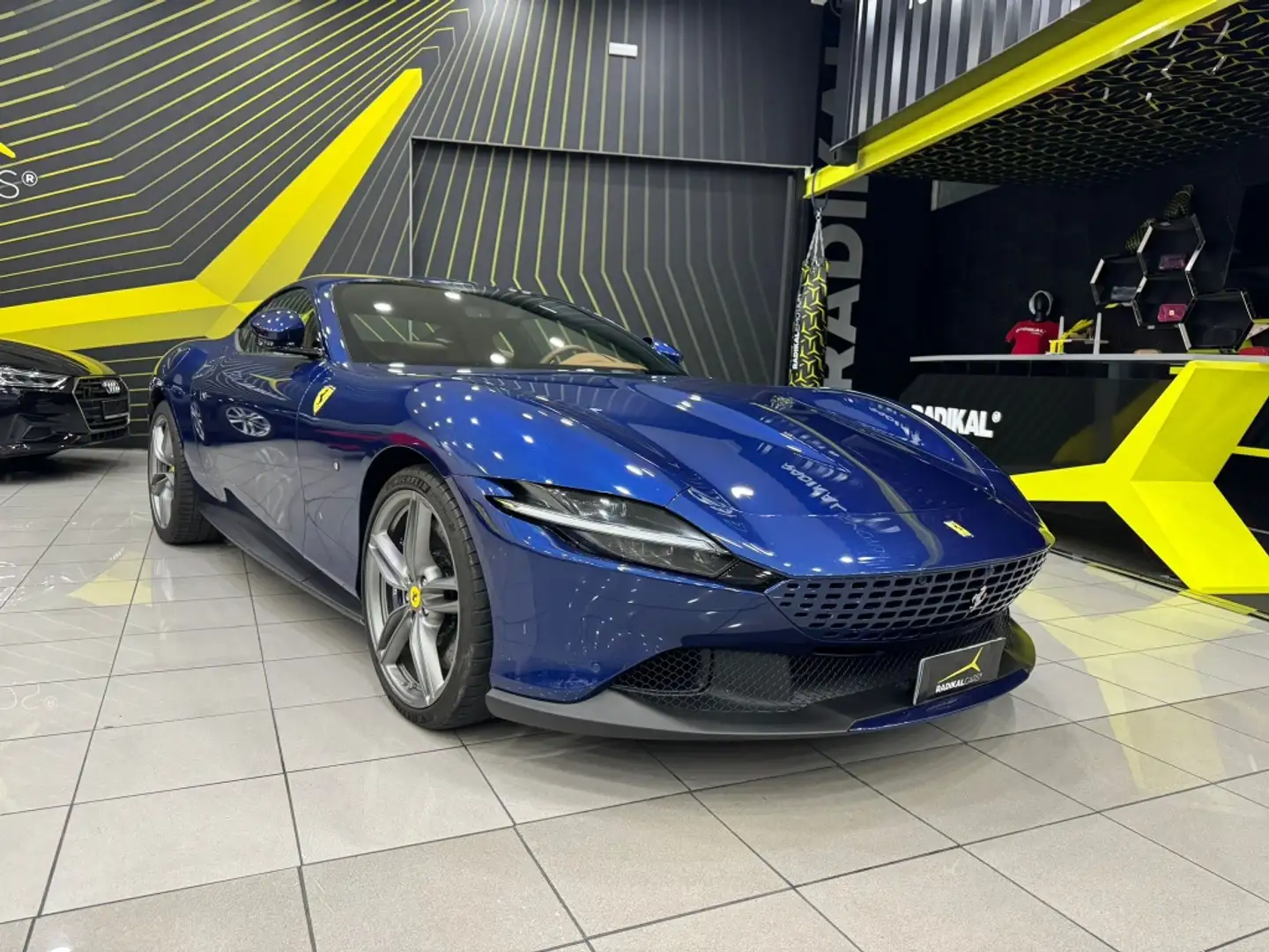 Ferrari Roma Albastru - 1