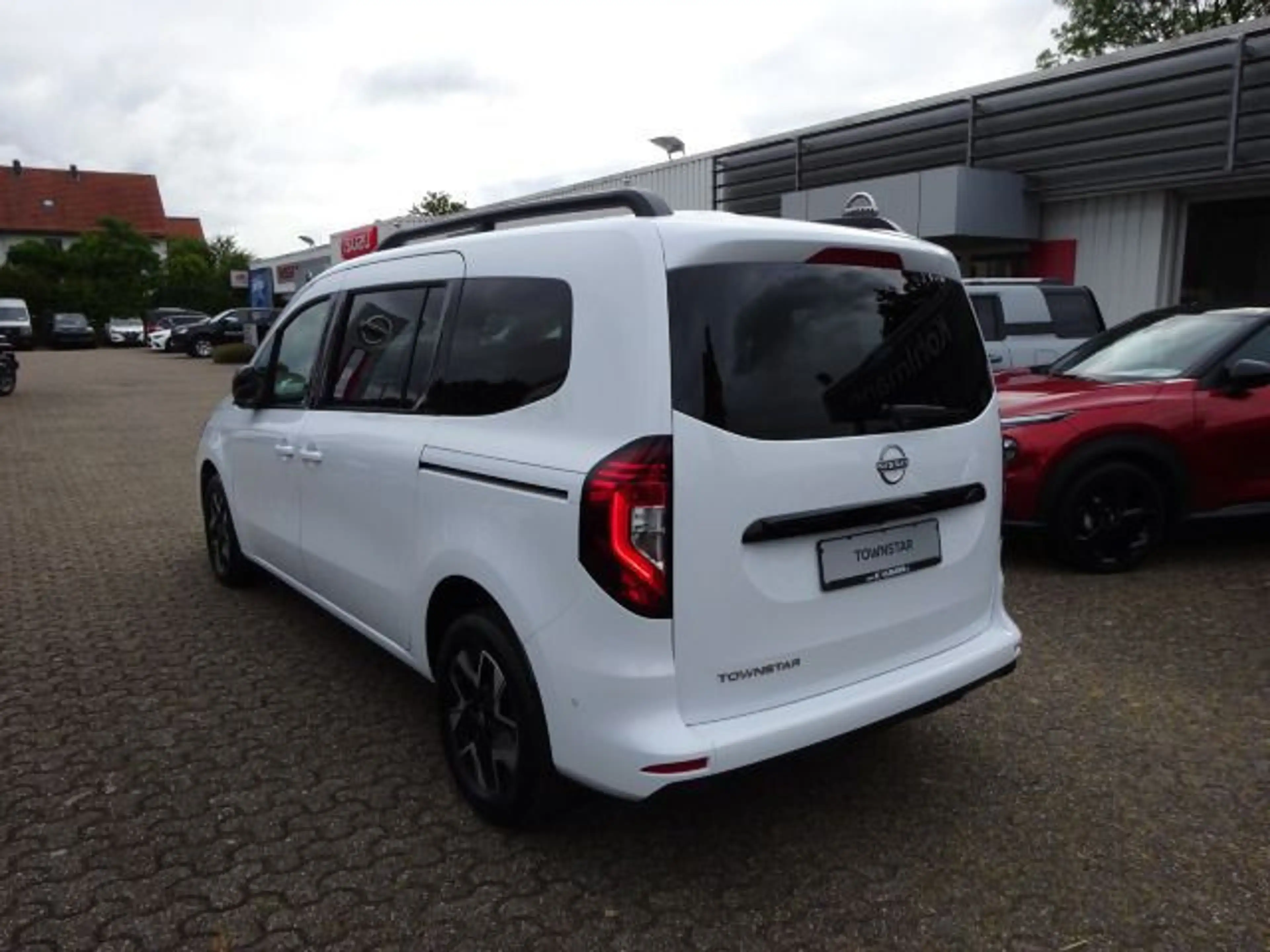 Nissan Townstar Kombi L2 Tekna DCT 360° Kamera — photo 7