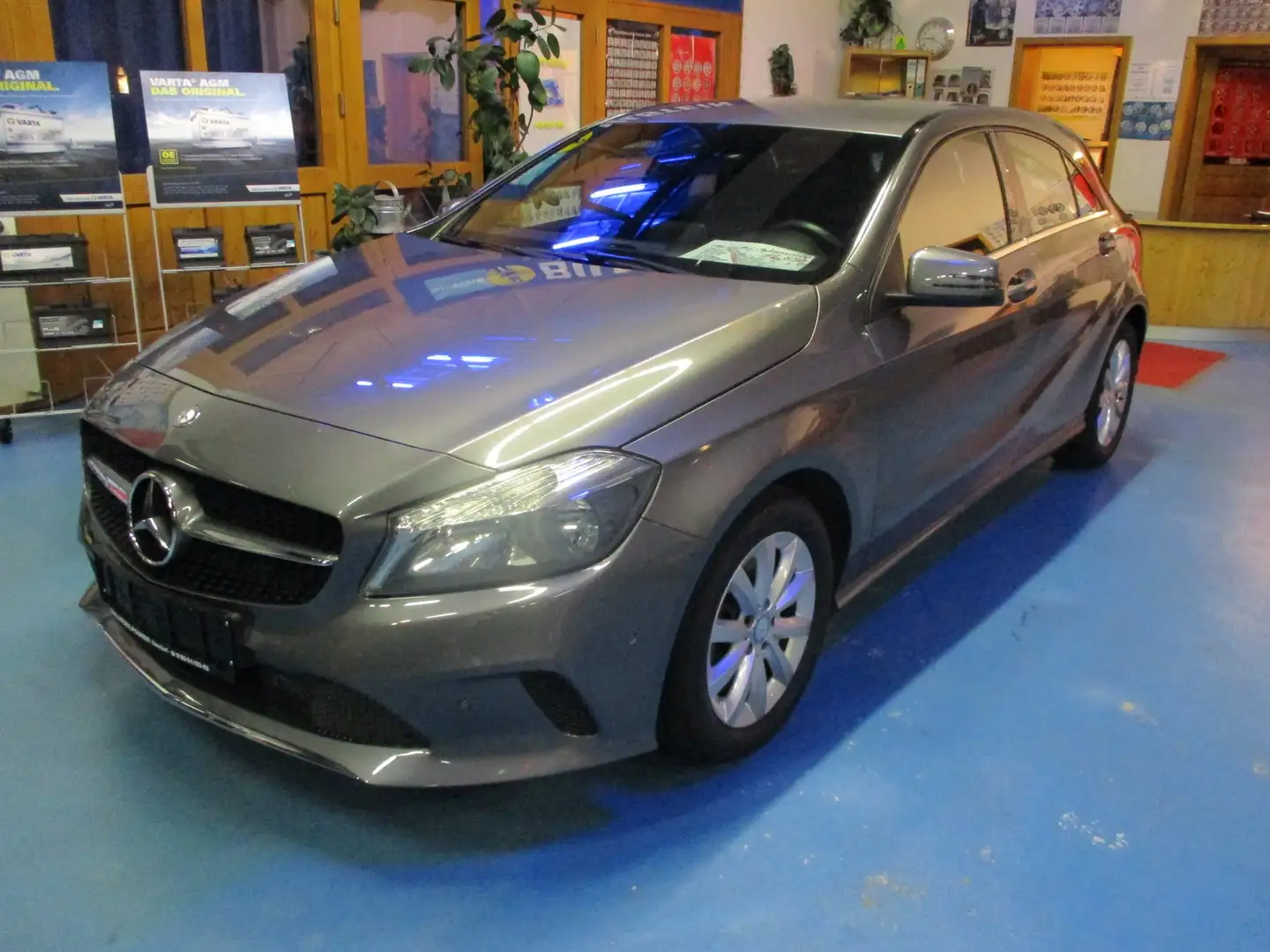 Mercedes-Benz A 180 A-Klasse Style - 1