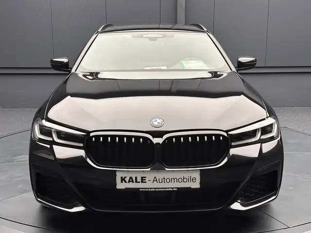 BMW 5 Series view 7