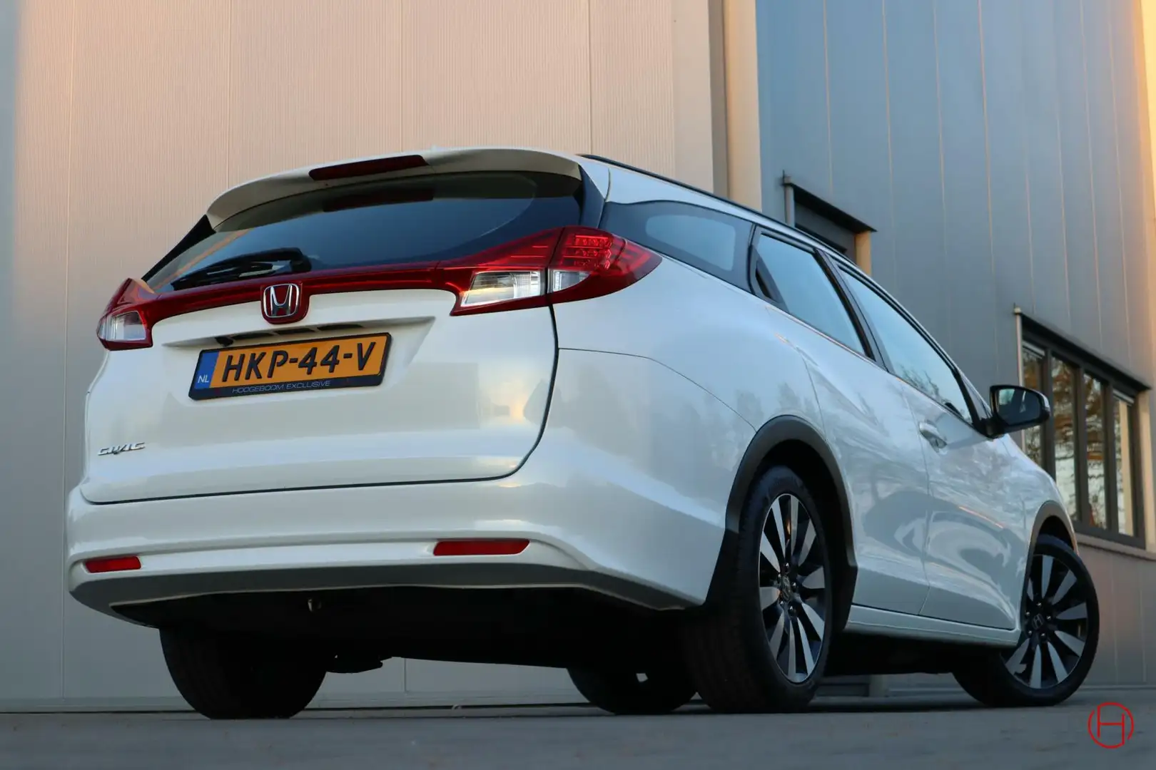Honda Civic Tourer 1.8 / Automaat / Camera / Stoelverwarming / Blanc - 2