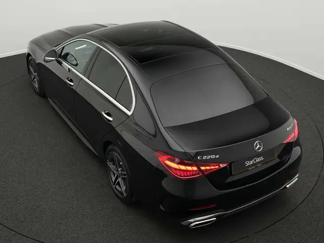 Mercedes-Benz 220 view 13