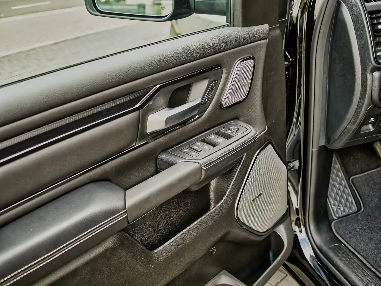 Dodge RAM 2026 — фото 13
