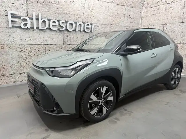 Toyota Aygo X Hybrid Teamplayer + Sitzheizung