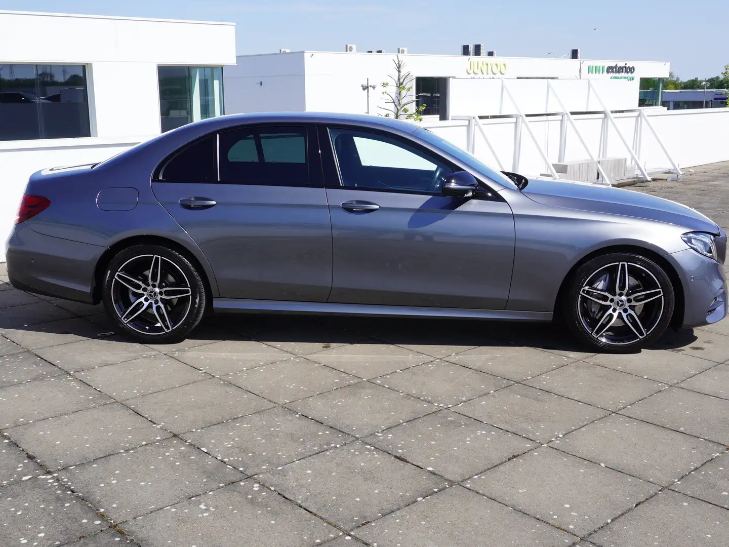 Mercedes-Benz E 220 d AMG/360 CAM/NIGHT PAK/COMAND ONLINE/9G-TRON/LED Grigio - 2