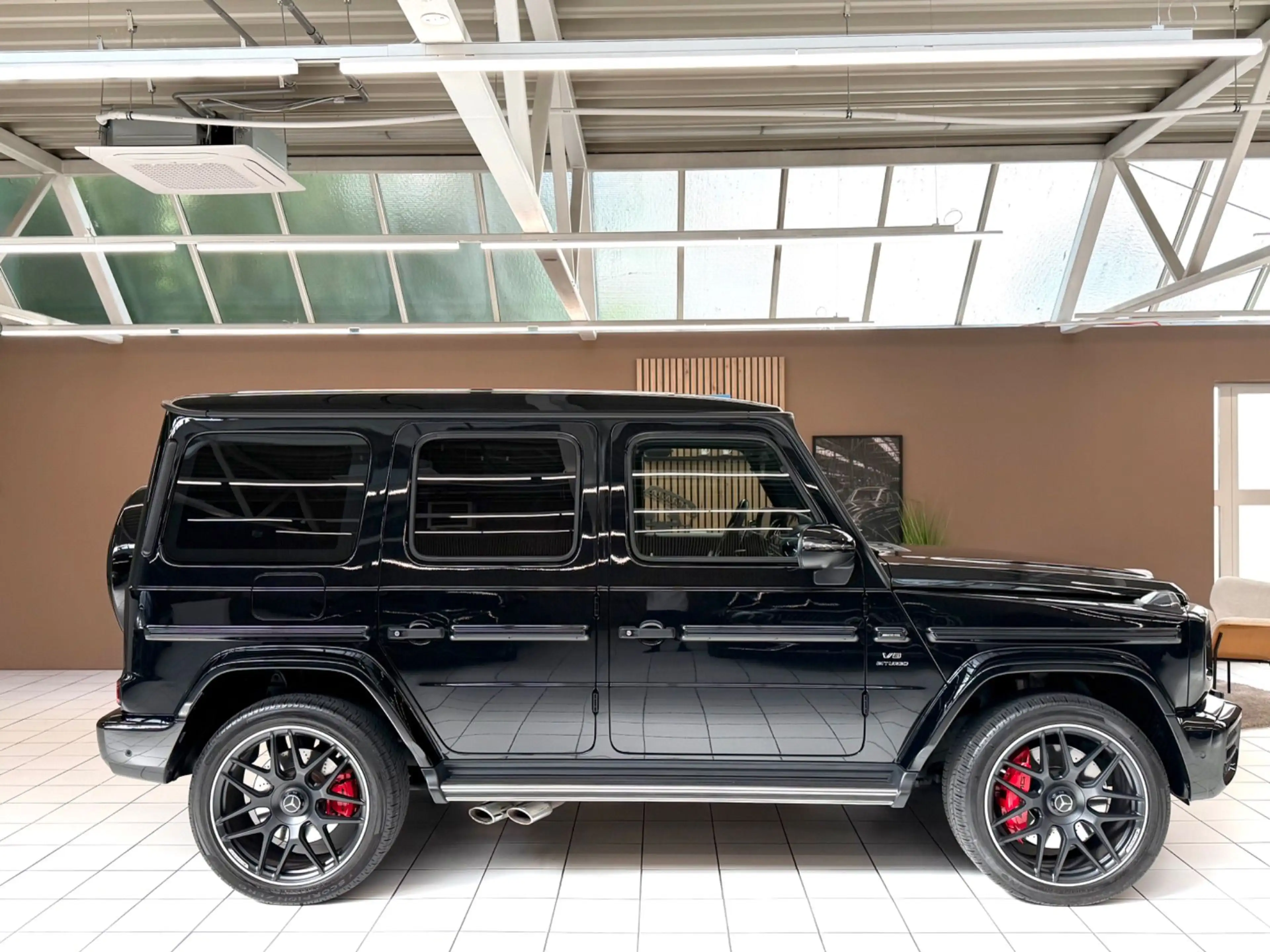 Mercedes-Benz G 63 AMG — photo 9
