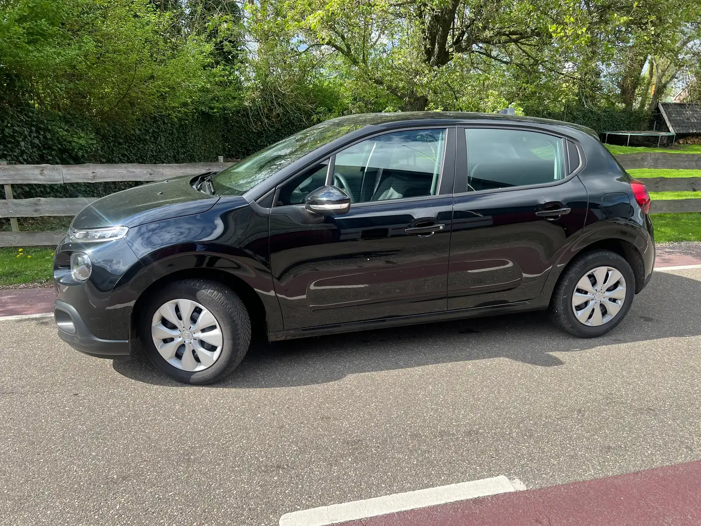 Citroen C3 1.2 PureTech Airco D.riem is vervangen Zwart - 2