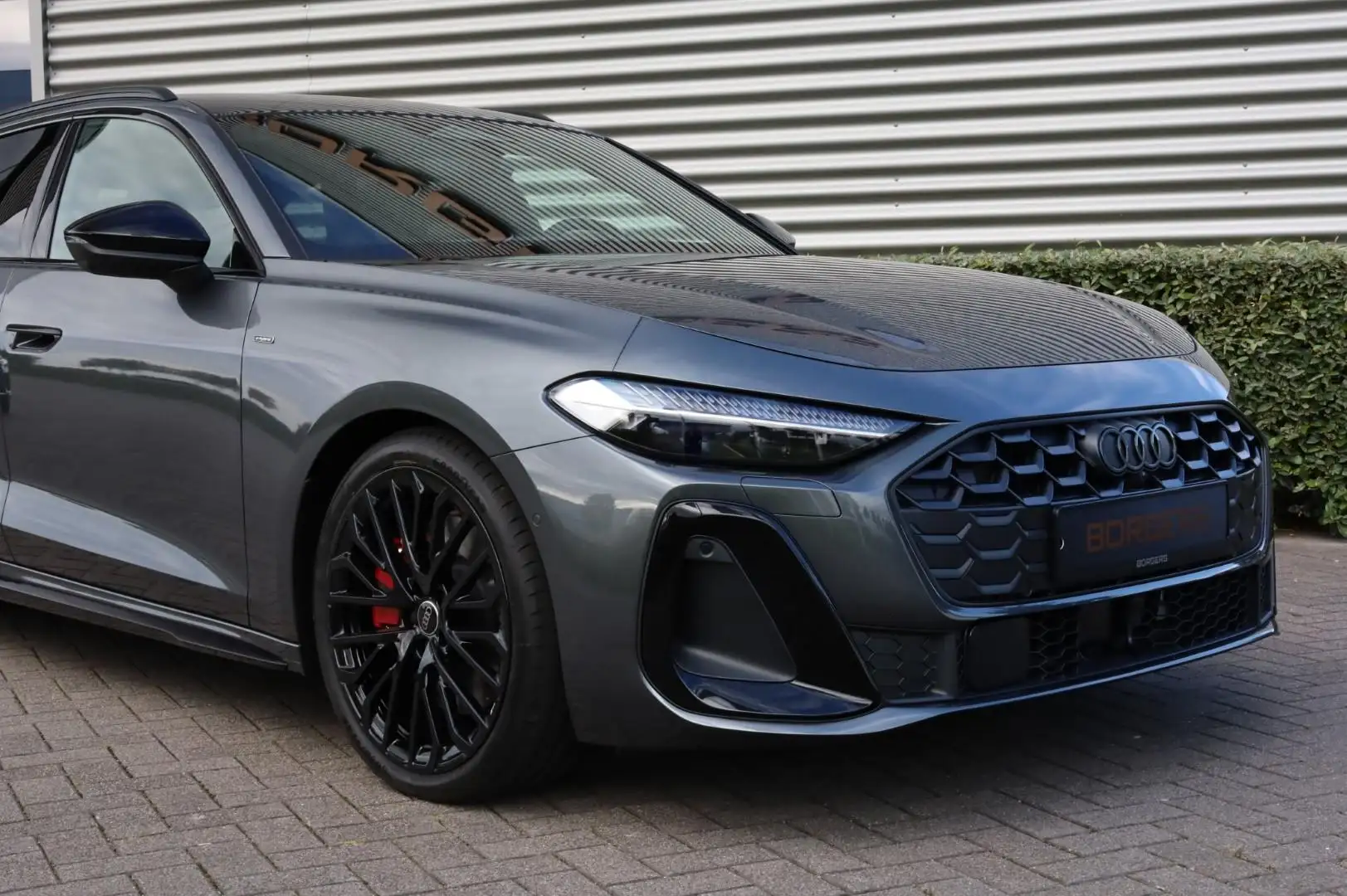 Audi A5 Avant e-hybrid Competition Trekhaak l Pano l B&O l Gris - 2