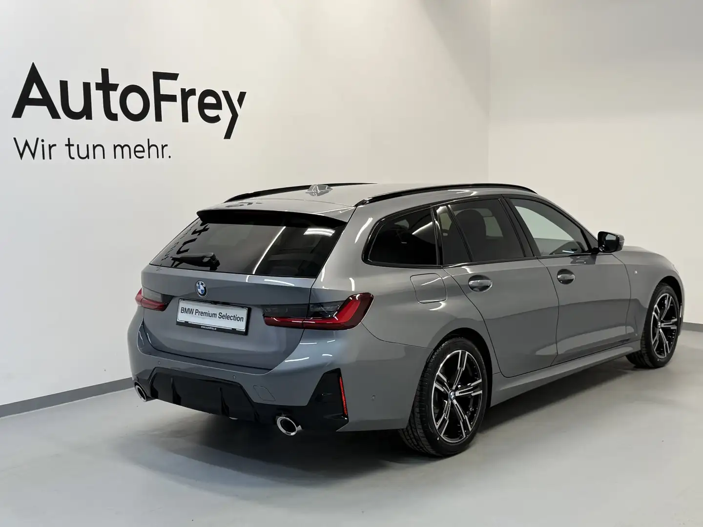 BMW 320 320d xDrive Grau - 2