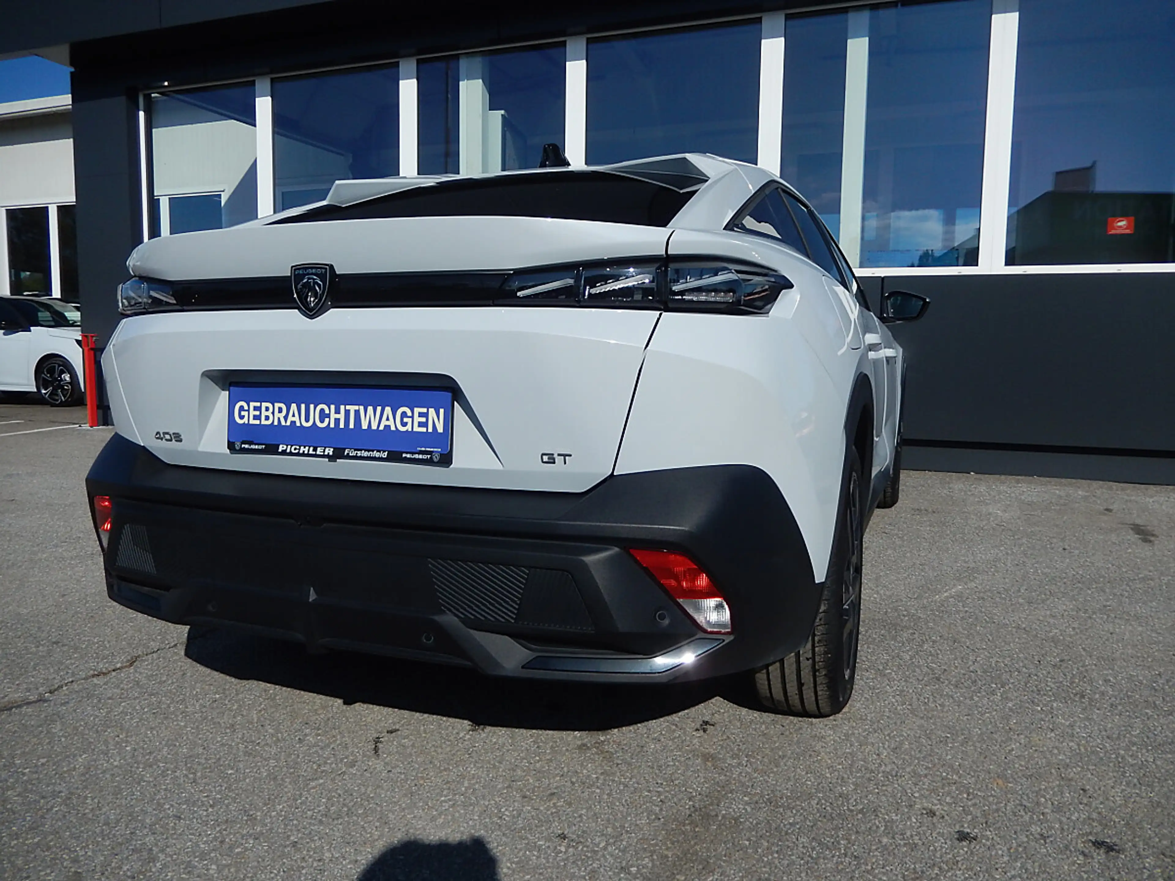 Peugeot 408 PureTech 130 S&S EAT8 GT — photo 8
