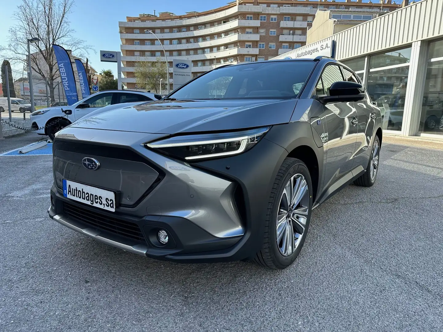 Subaru Solterra Touring Gris - 1